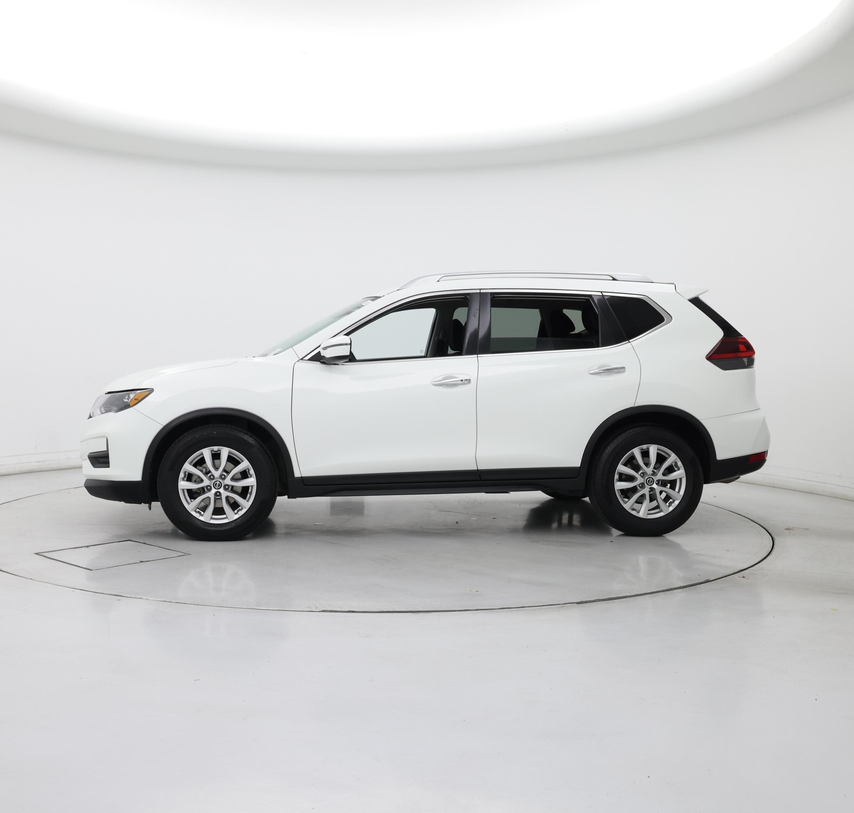 Thumbnail: 2019 Nissan Rogue - 3