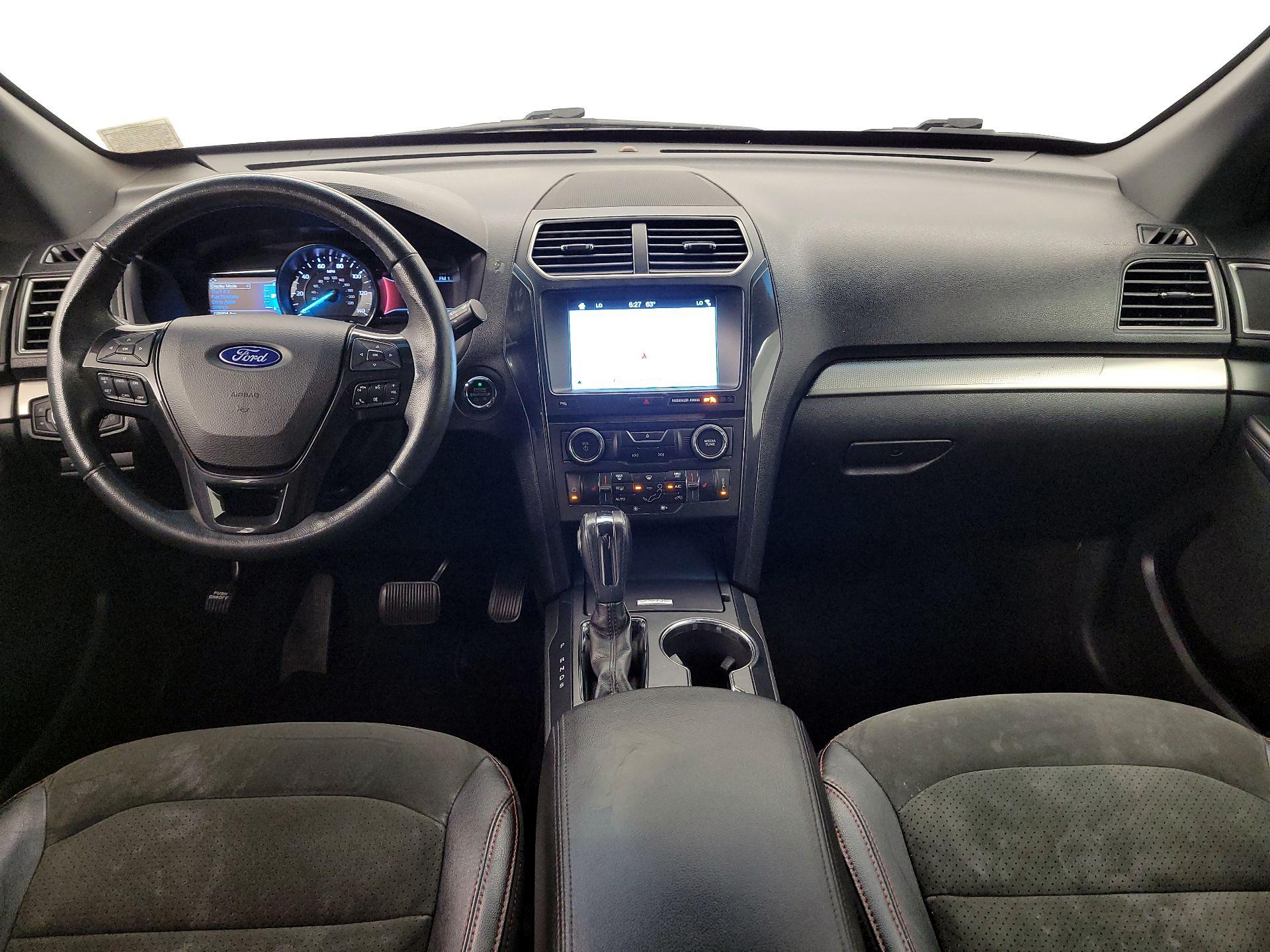 Thumbnail: 2018 Ford Explorer - 9