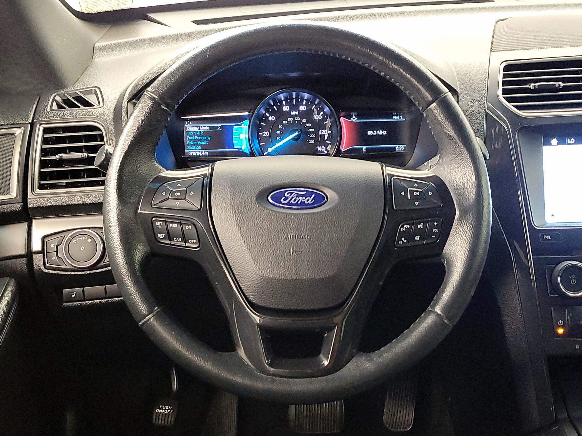 Thumbnail: 2018 Ford Explorer - 10