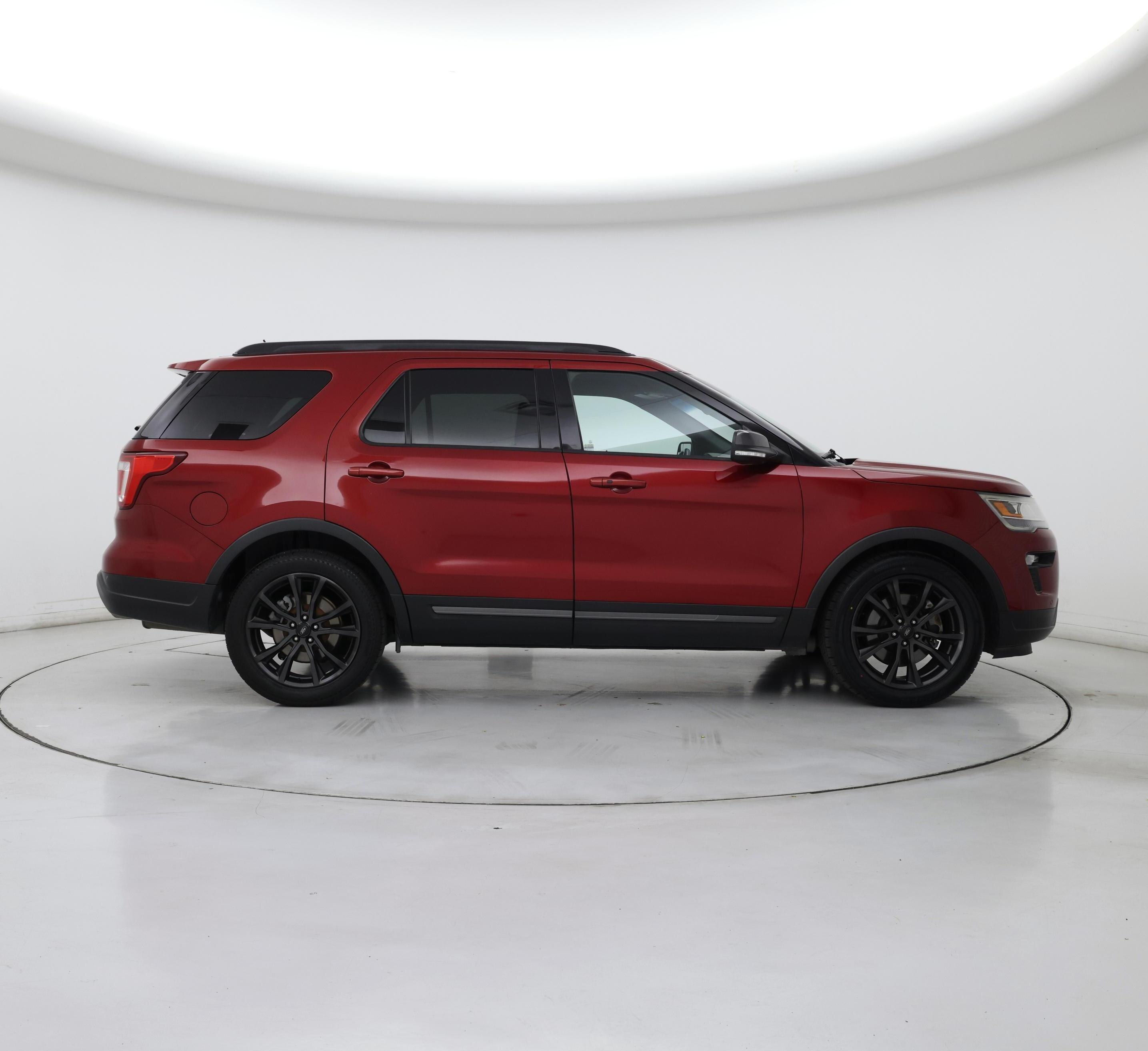 Thumbnail: 2018 Ford Explorer - 7