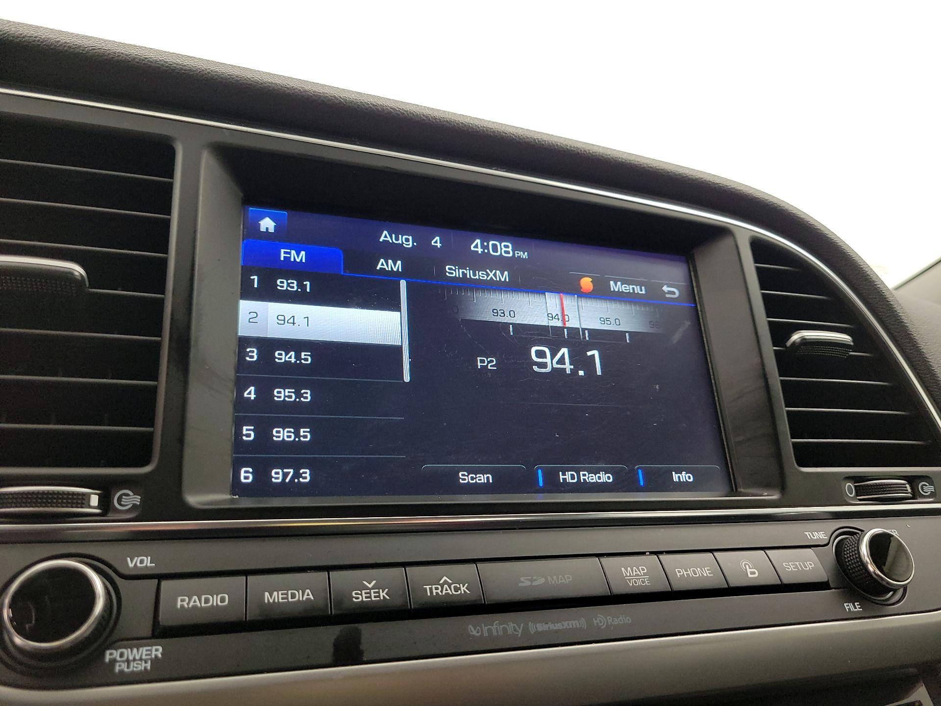 Thumbnail: 2017 Hyundai Elantra - 16