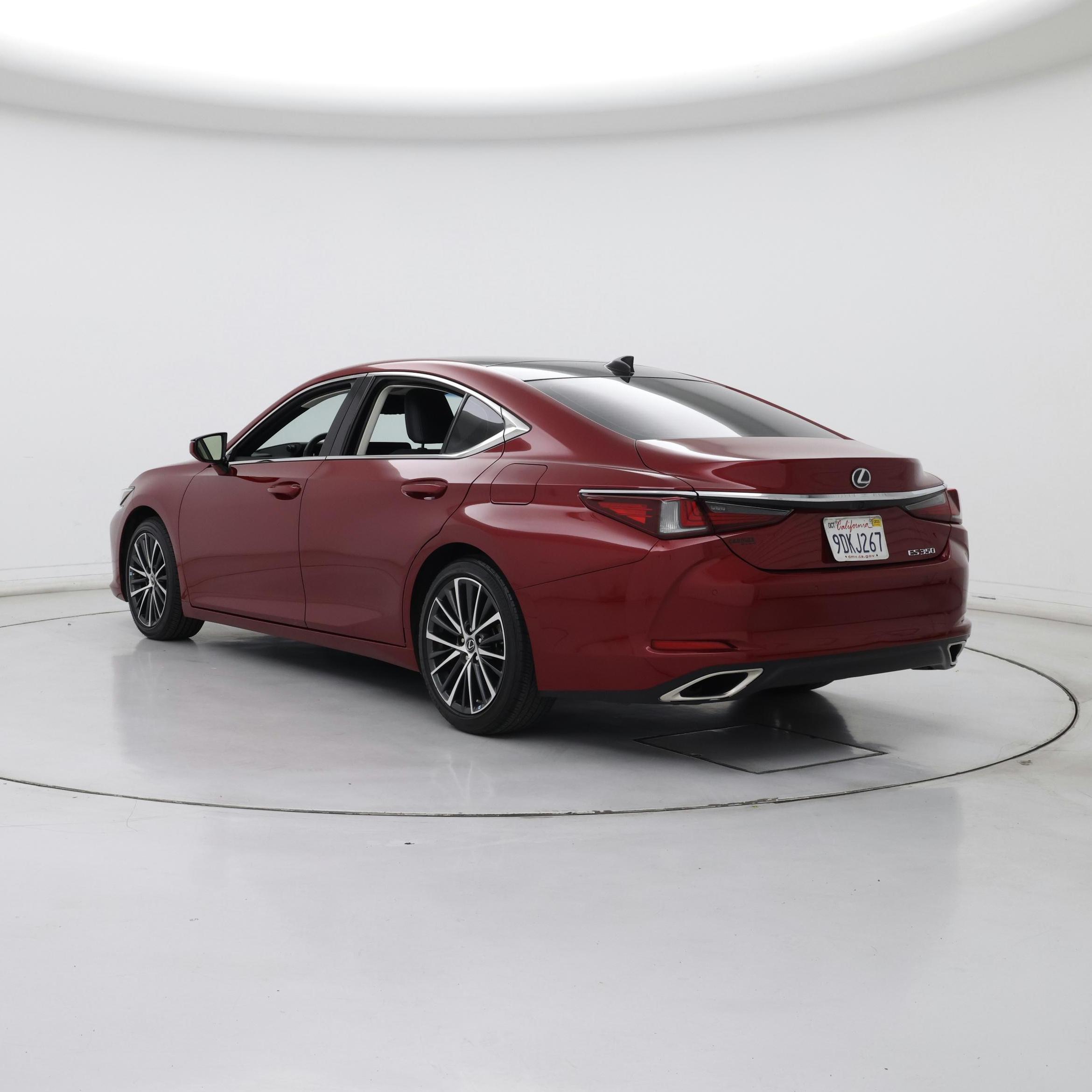 Thumbnail: 2023 Lexus ES - 2