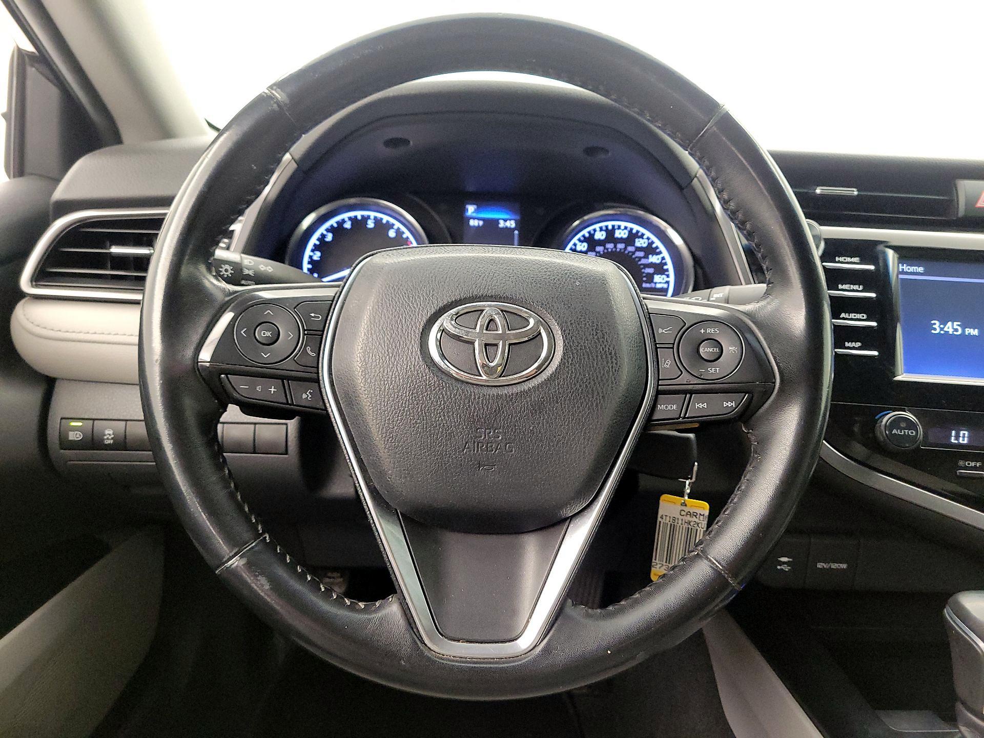 Thumbnail: 2019 Toyota Camry - 10