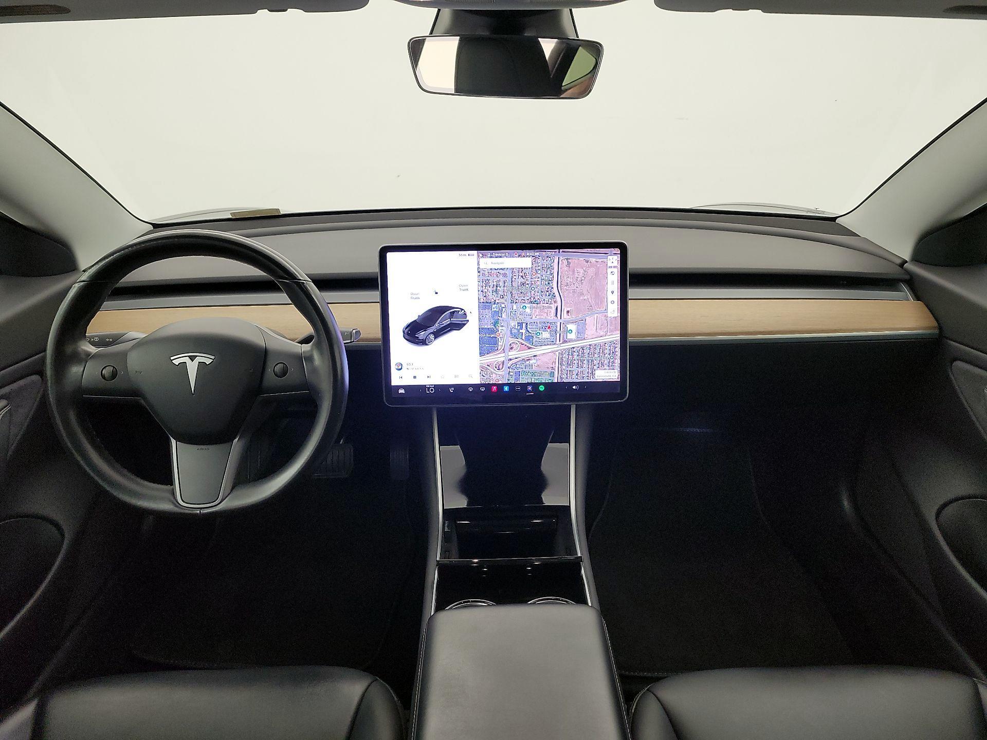 Thumbnail: 2018 Tesla Model 3 - 9