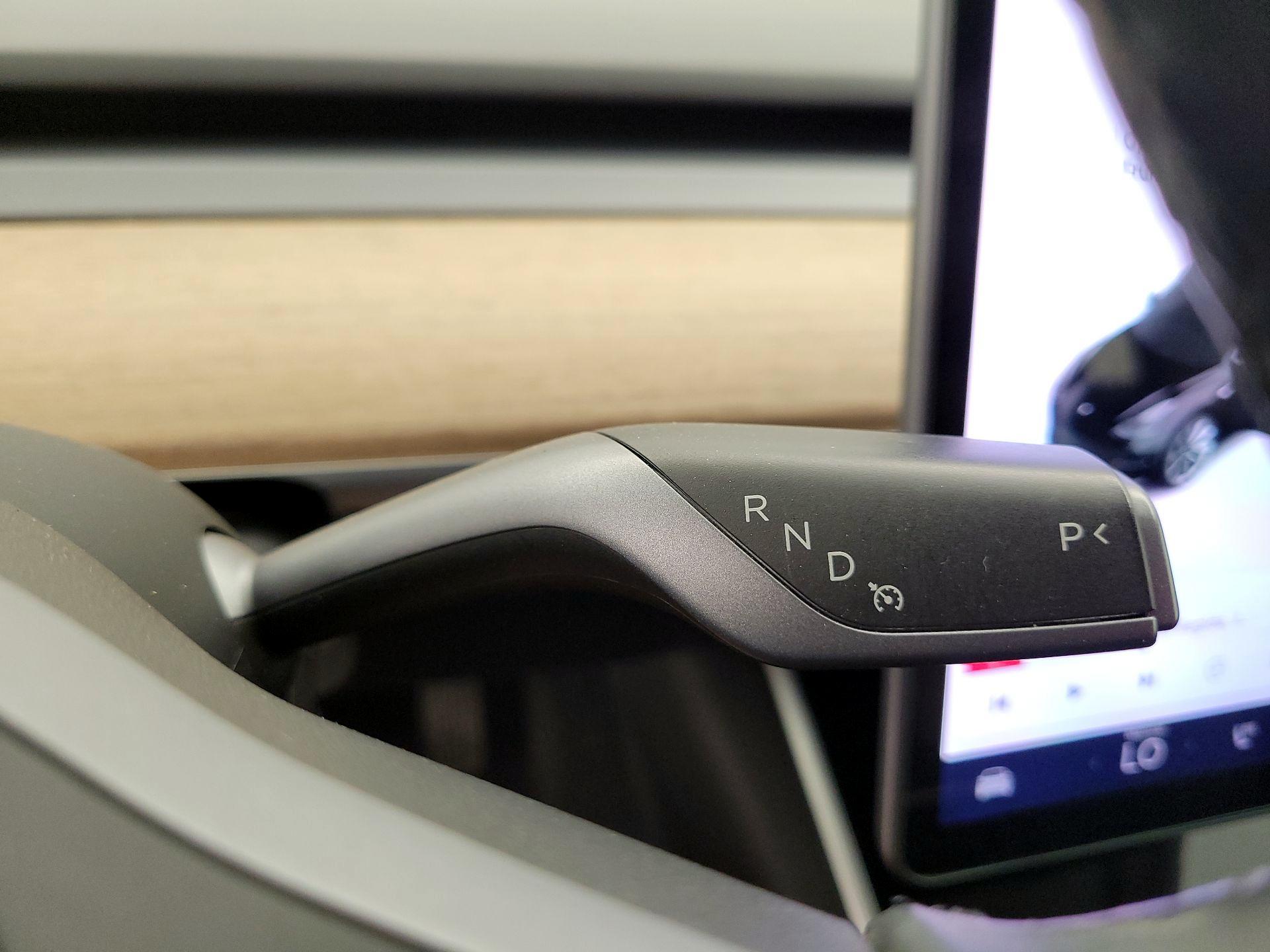 Thumbnail: 2018 Tesla Model 3 - 17