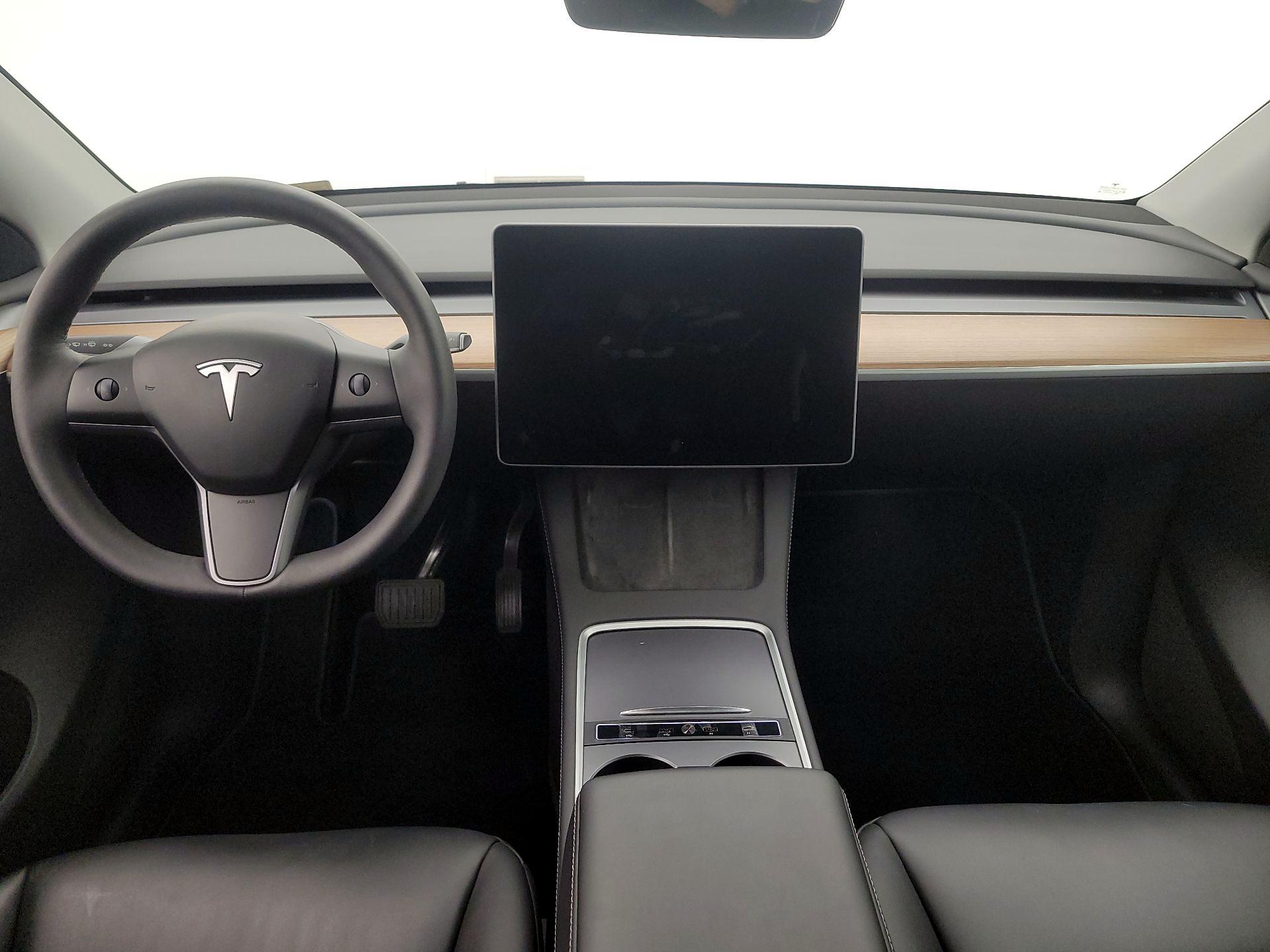 Thumbnail: 2023 Tesla Model Y - 9