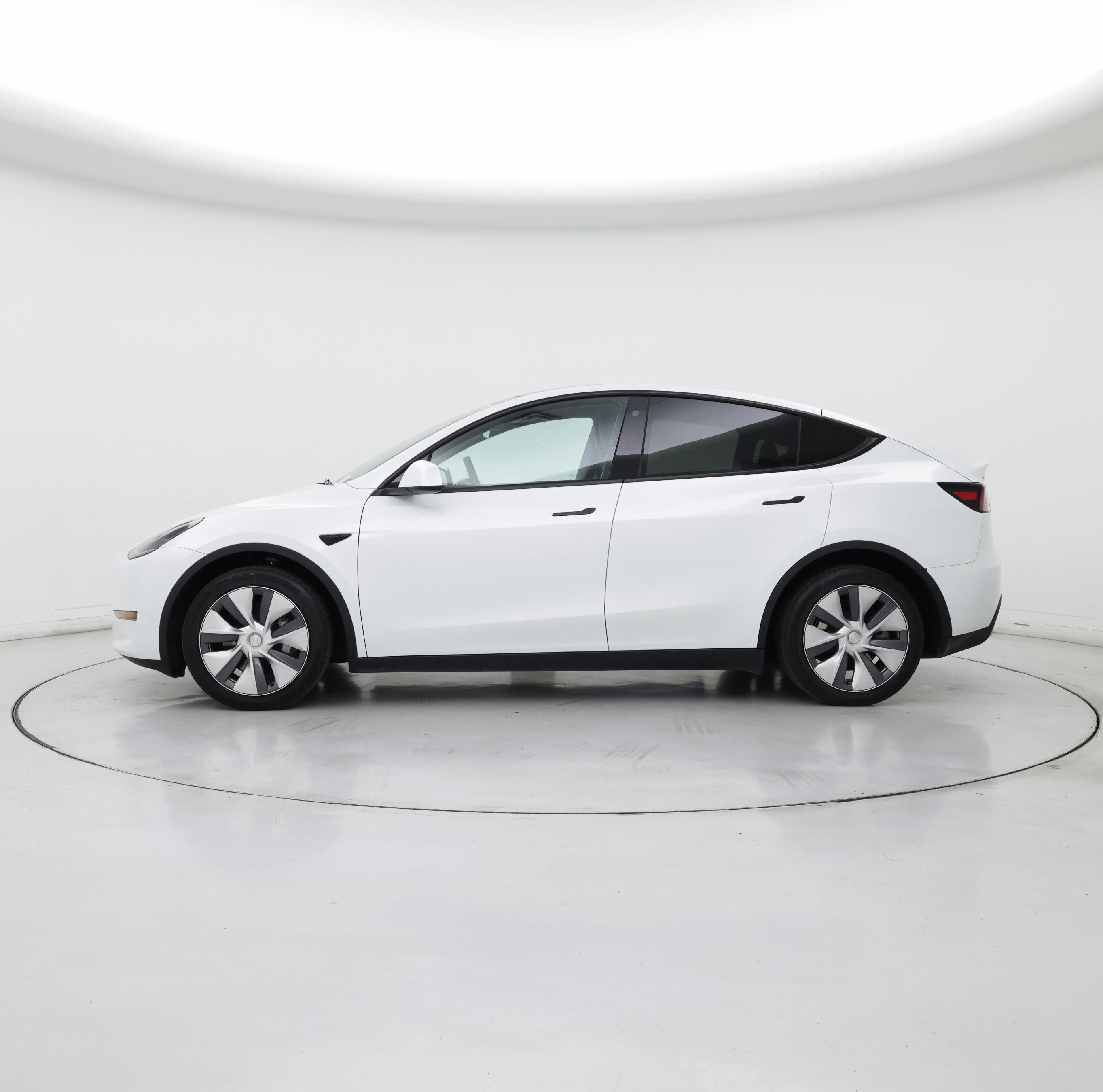 Thumbnail: 2023 Tesla Model Y - 3