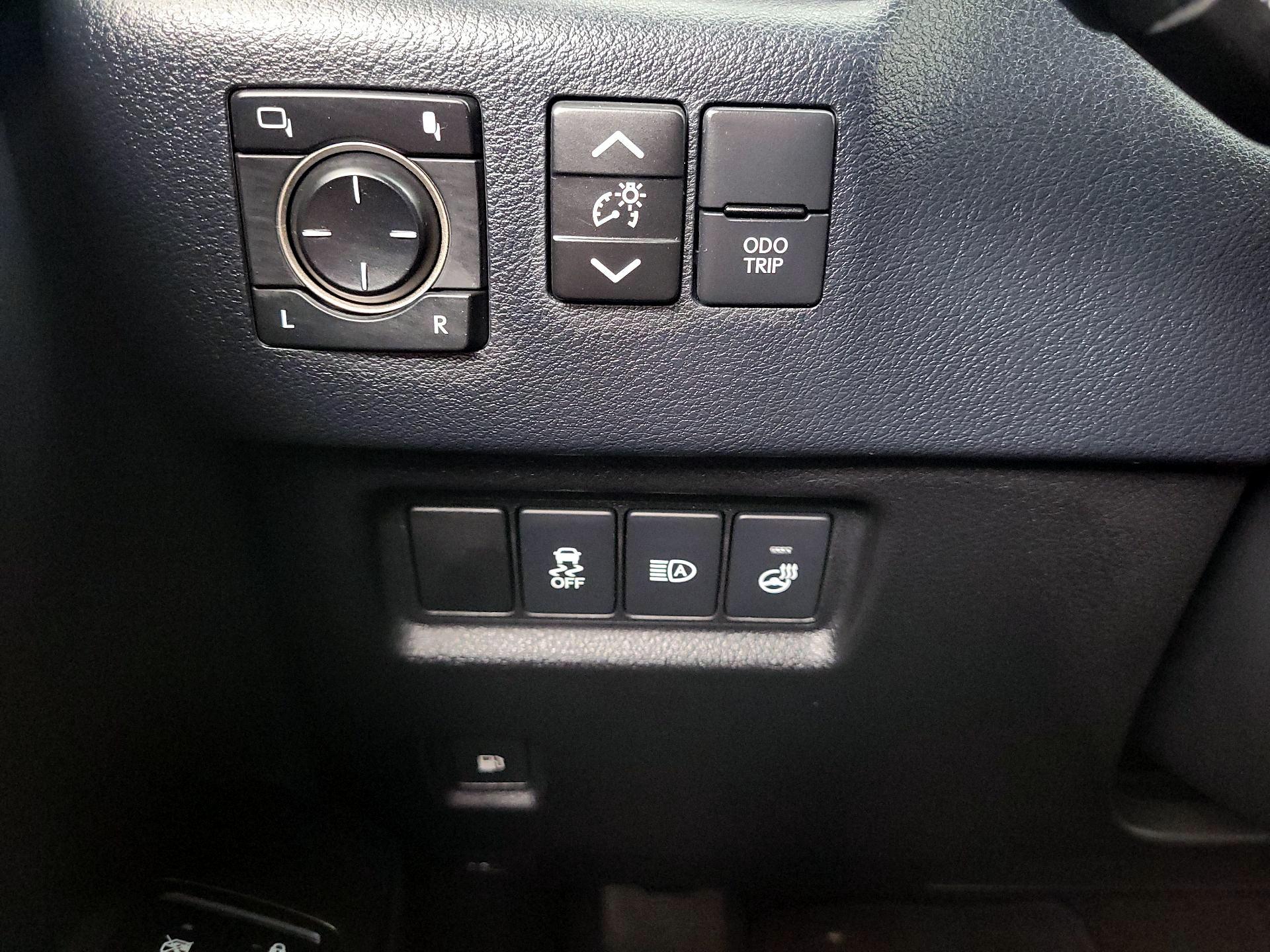 Thumbnail: 2023 Lexus GX - 13