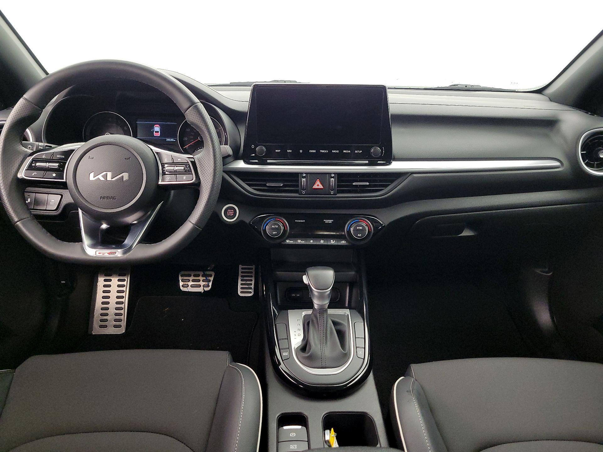 Thumbnail: 2024 Kia Forte - 9