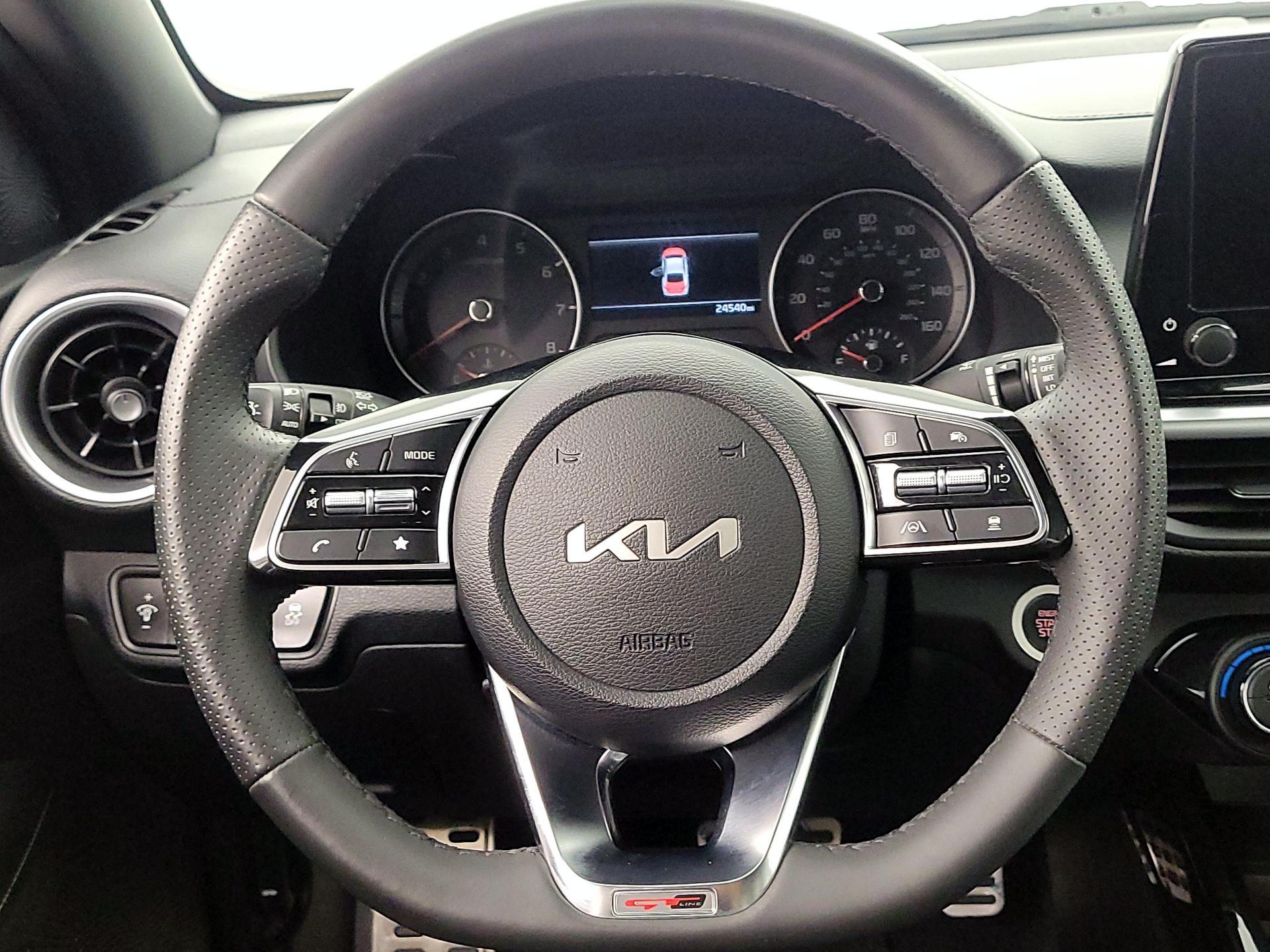 Thumbnail: 2024 Kia Forte - 10