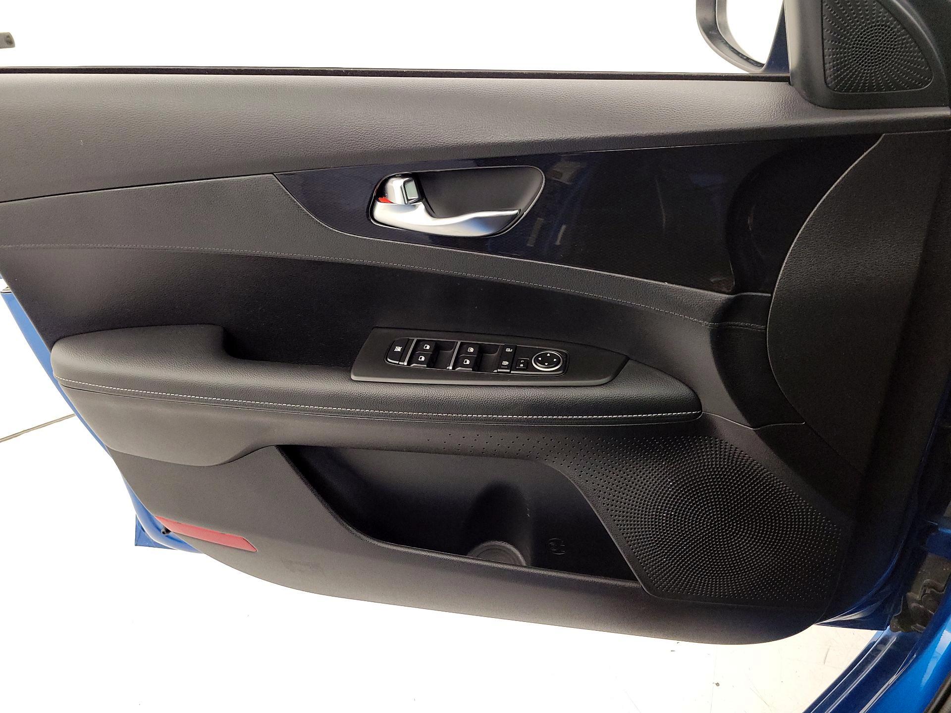 Thumbnail: 2024 Kia Forte - 12