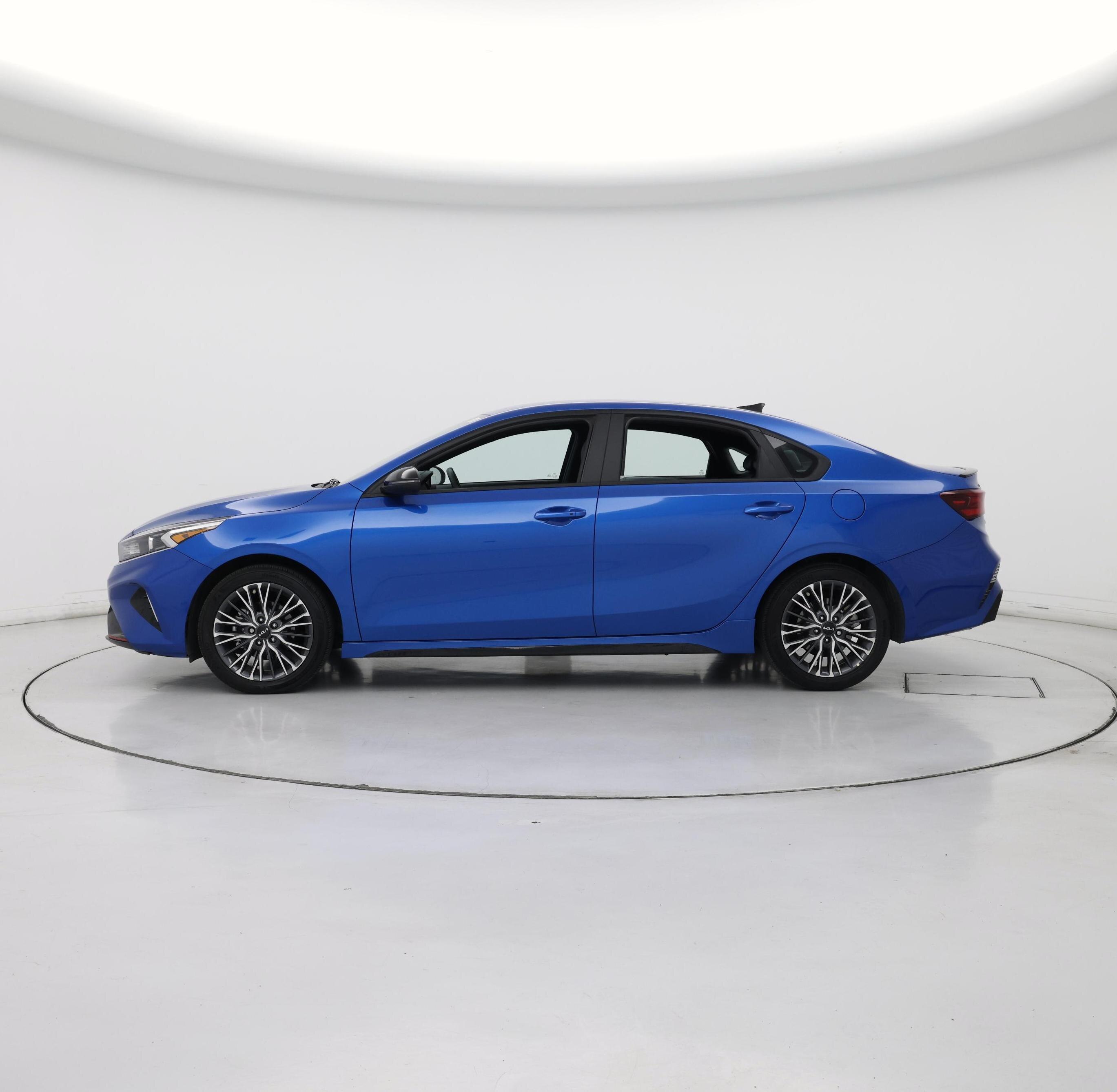 Thumbnail: 2024 Kia Forte - 3