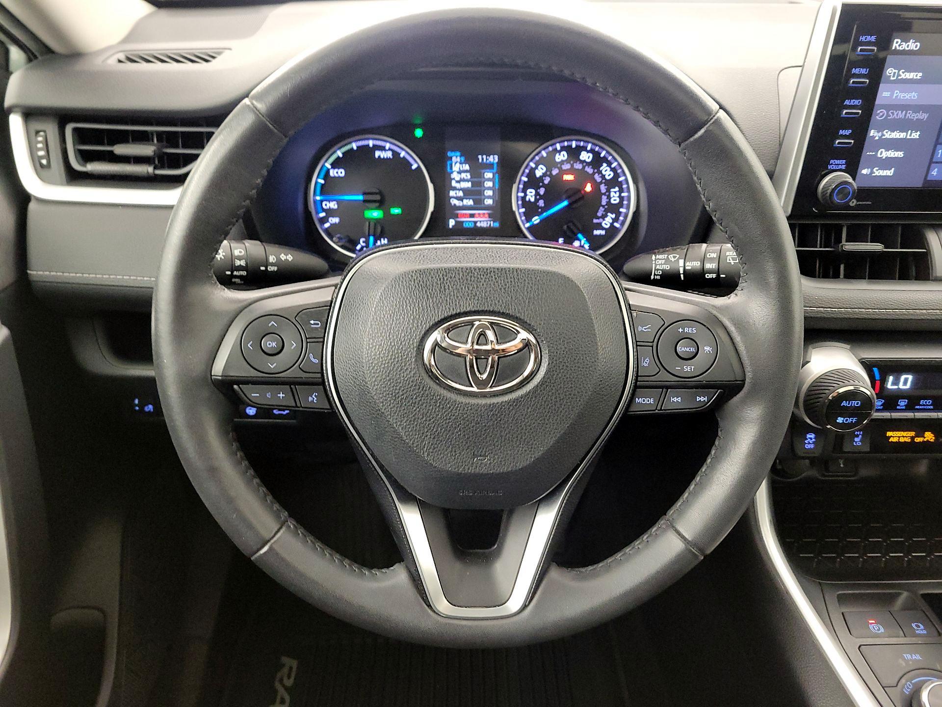 Thumbnail: 2020 Toyota RAV4 - 10