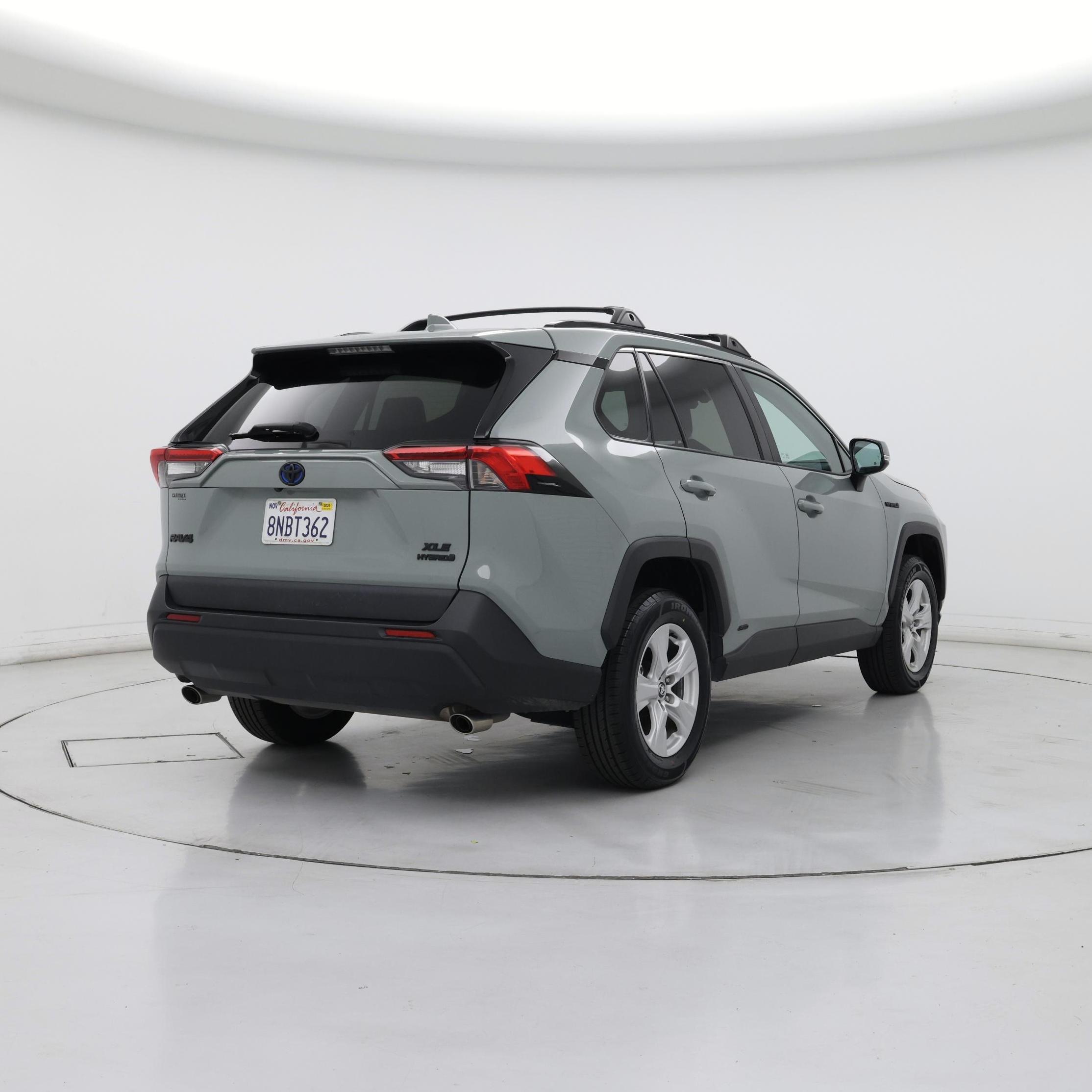 Thumbnail: 2020 Toyota RAV4 - 8