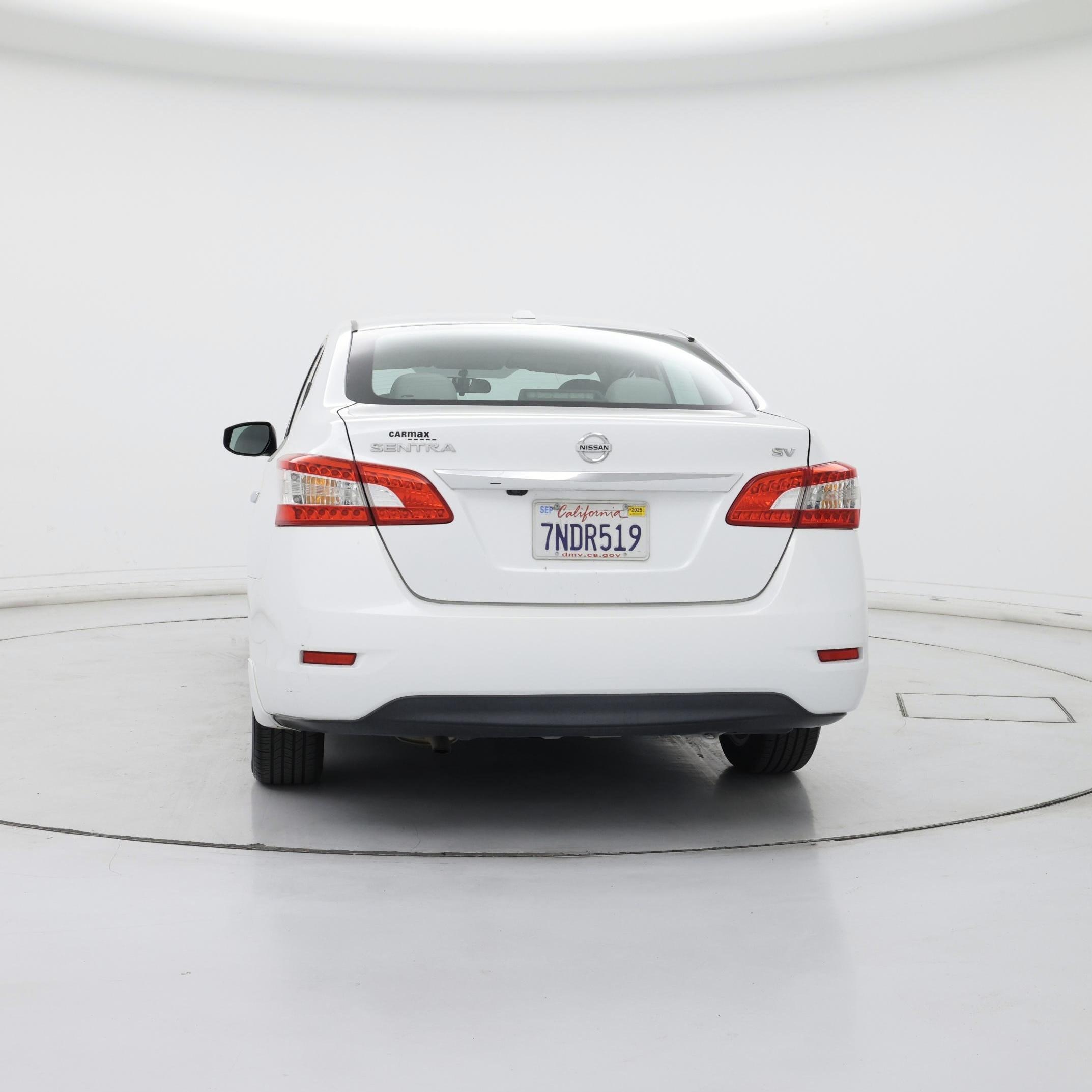 Thumbnail: 2015 Nissan Sentra - 6