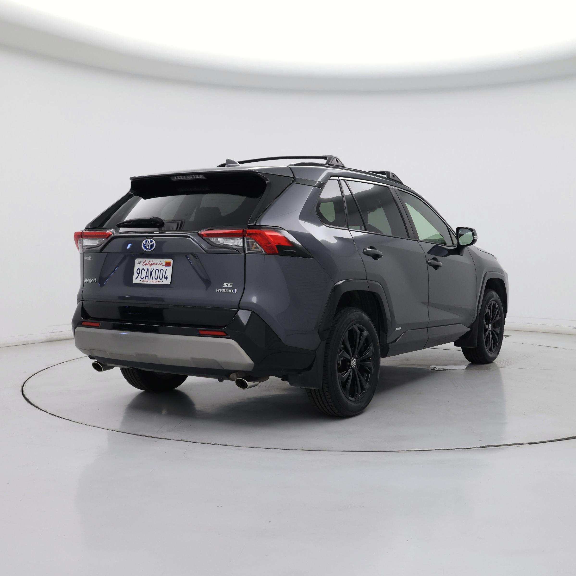 Thumbnail: 2022 Toyota RAV4 - 8