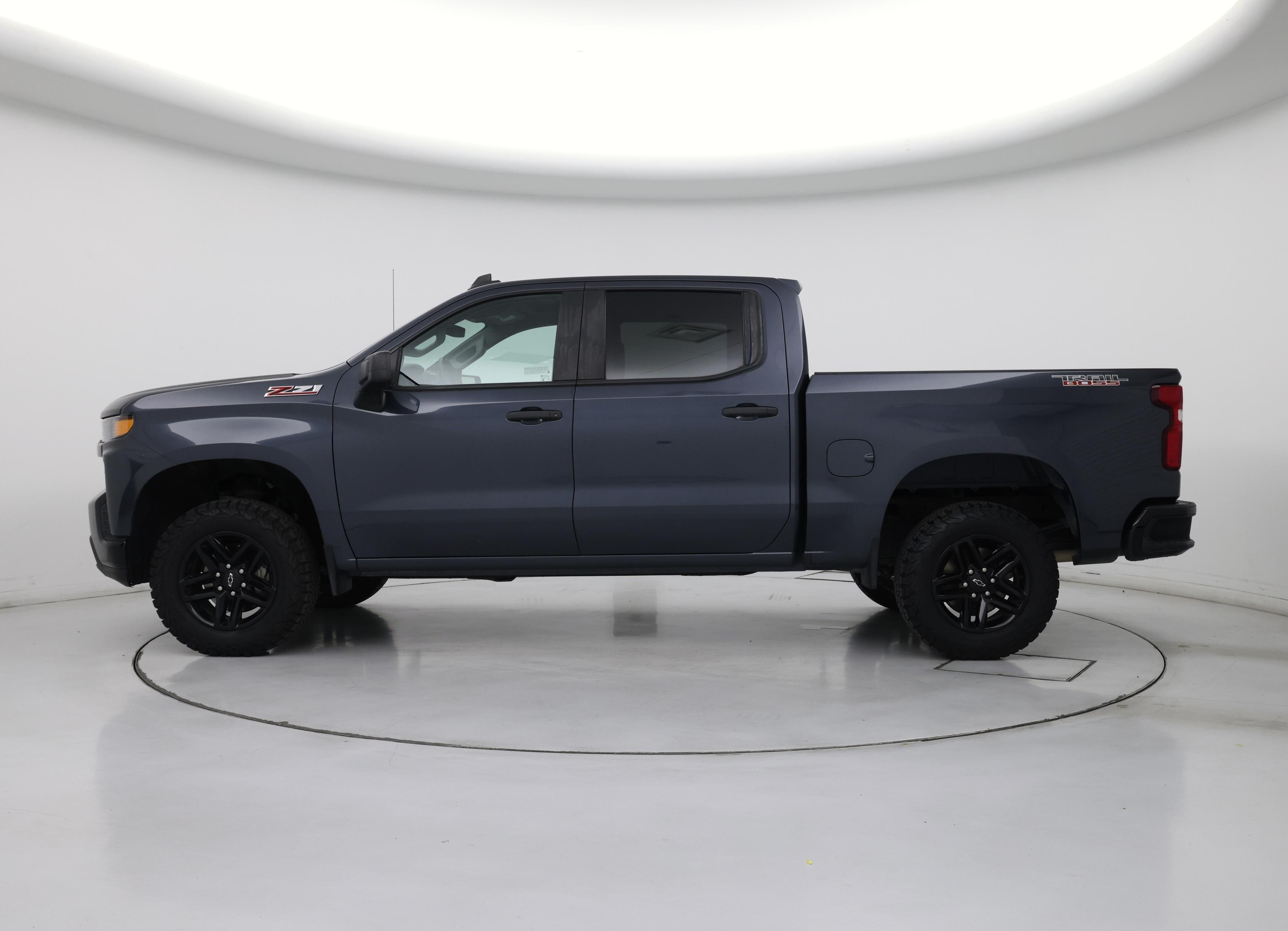 Thumbnail: 2020 Chevrolet Silverado 1500 - 3