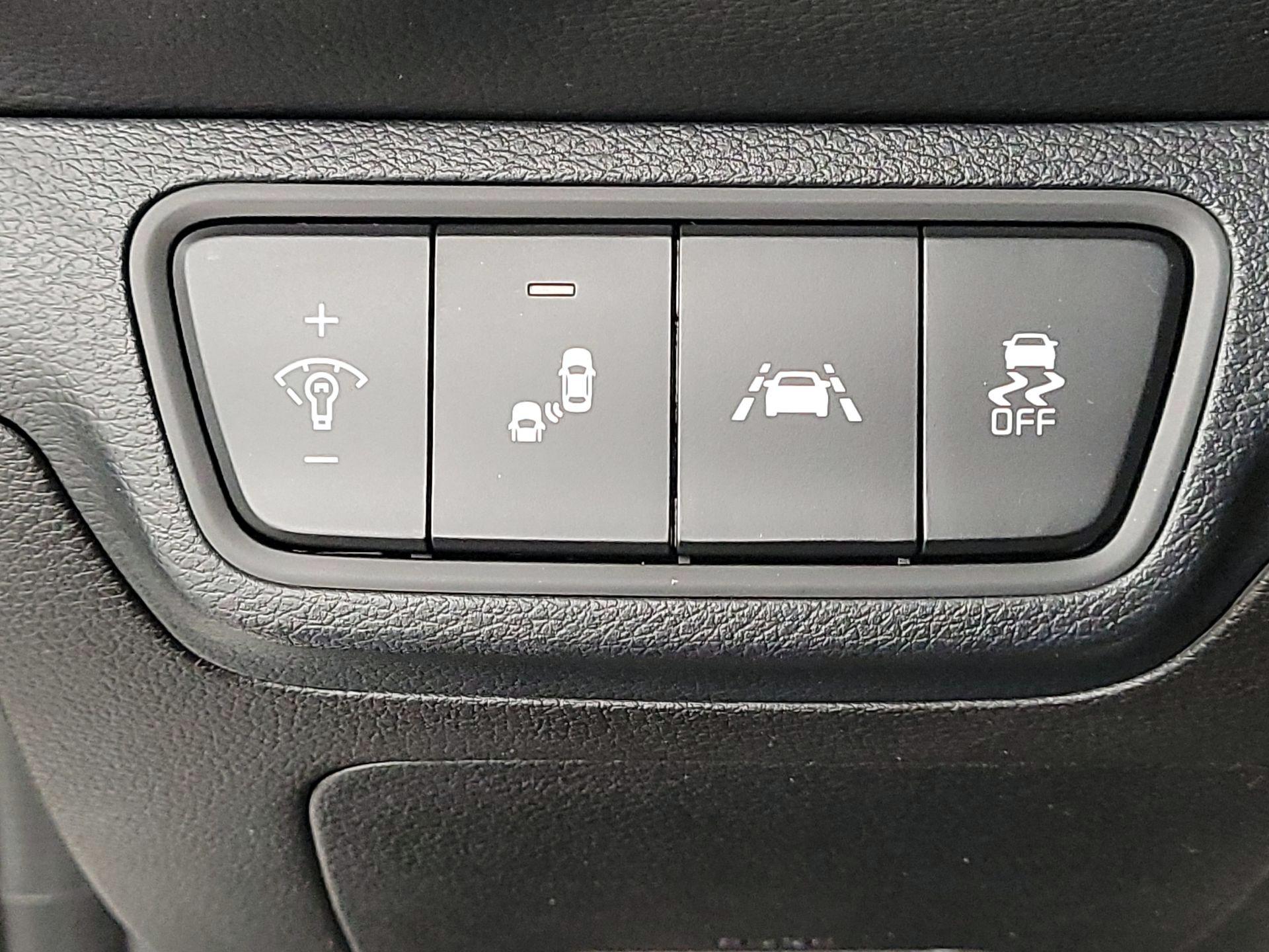 Thumbnail: 2021 Kia Forte - 13