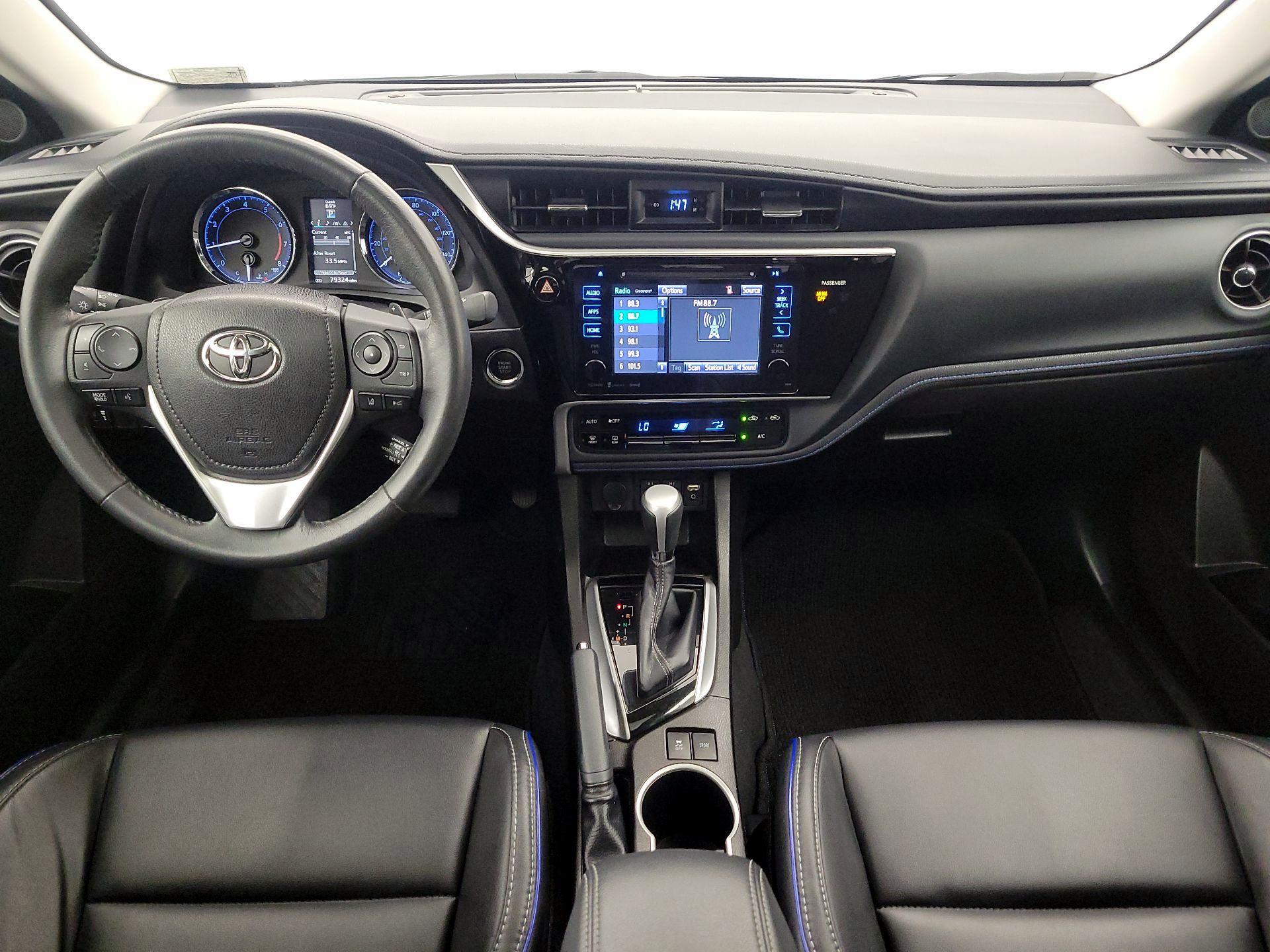 Thumbnail: 2017 Toyota Corolla - 9