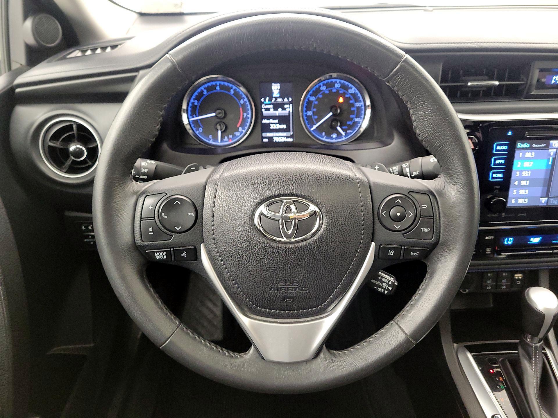 Thumbnail: 2017 Toyota Corolla - 10