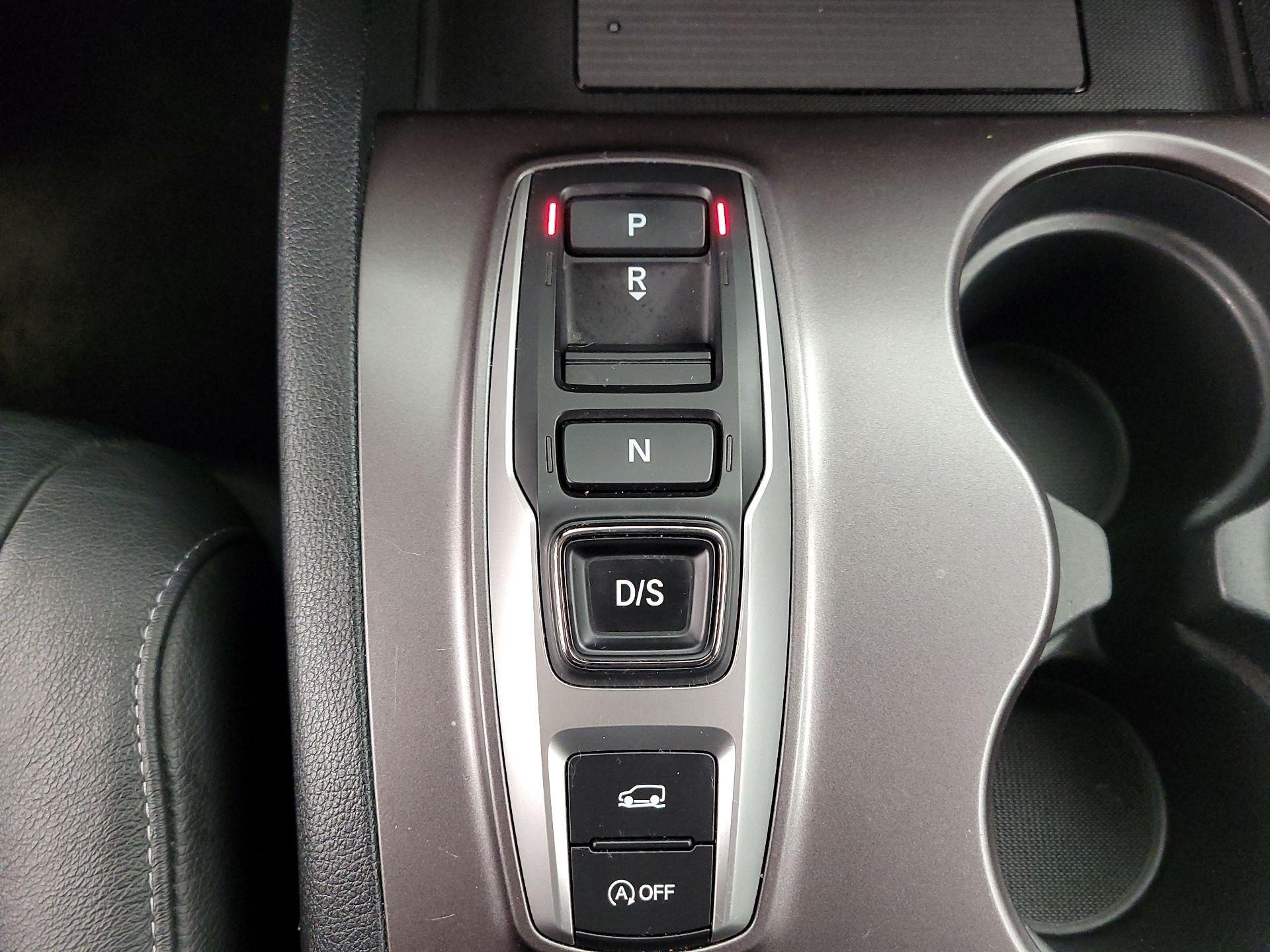 Thumbnail: 2021 Honda Pilot - 17