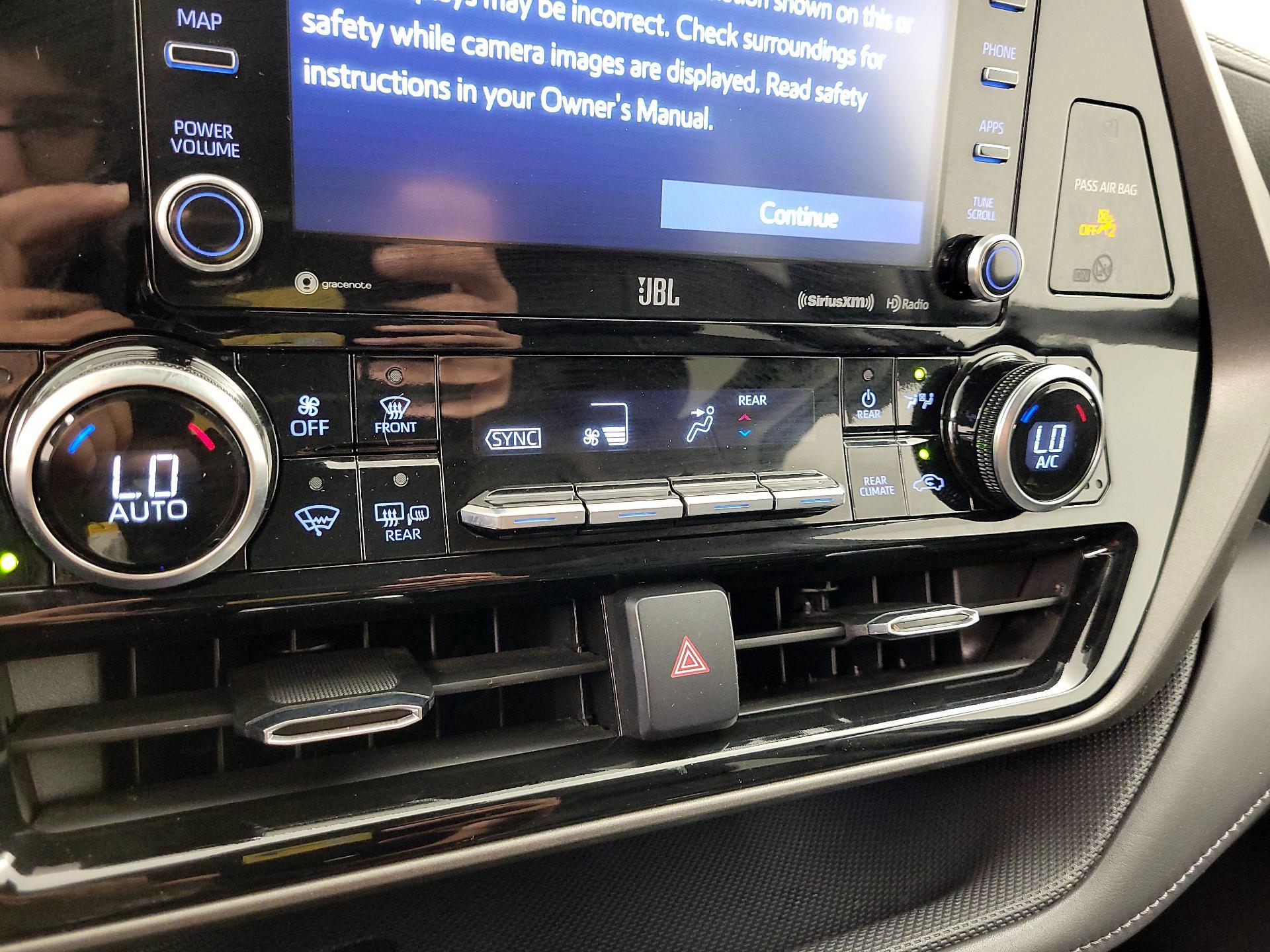 Thumbnail: 2021 Toyota Highlander - 17