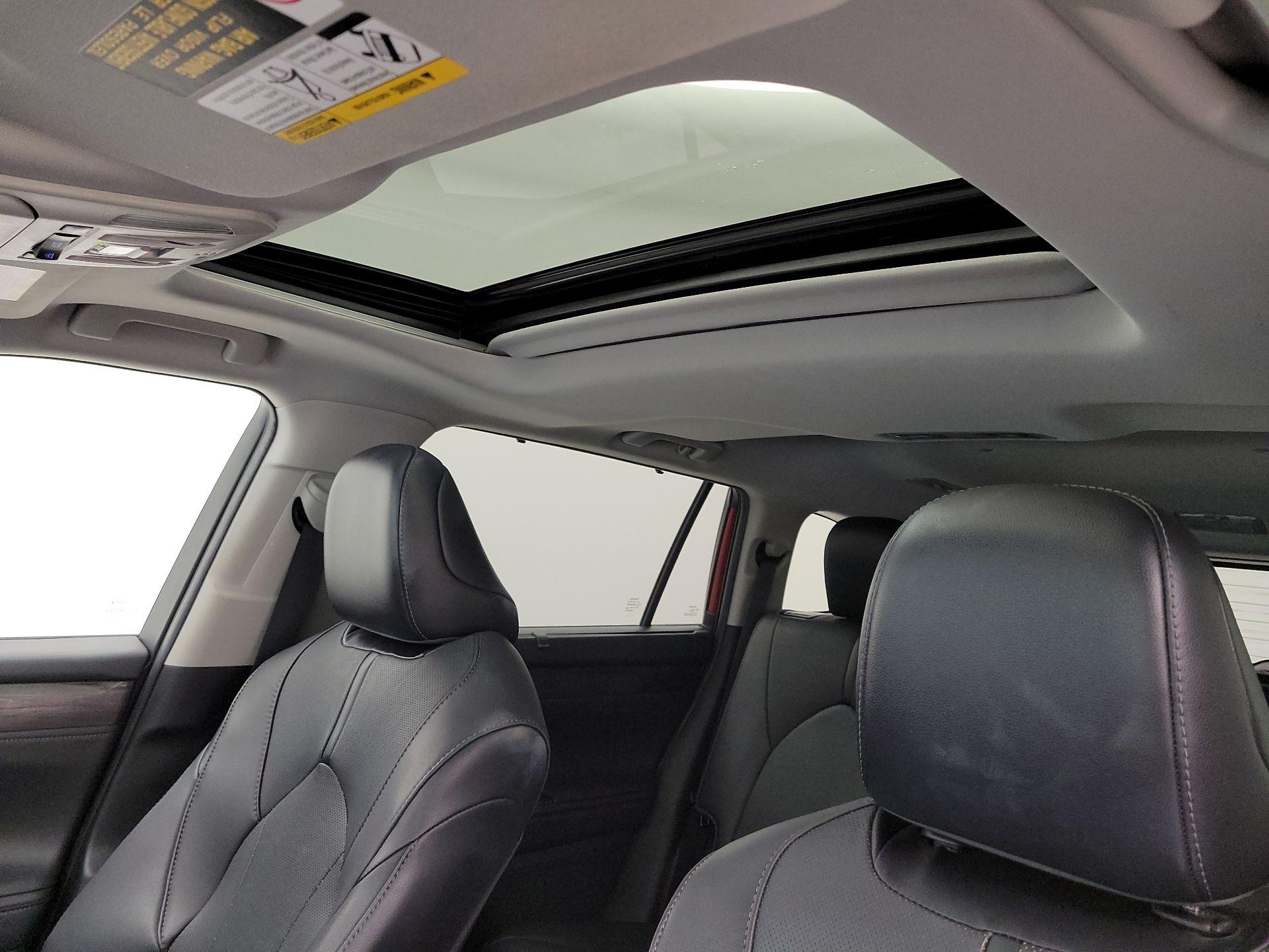 Thumbnail: 2021 Toyota Highlander - 20