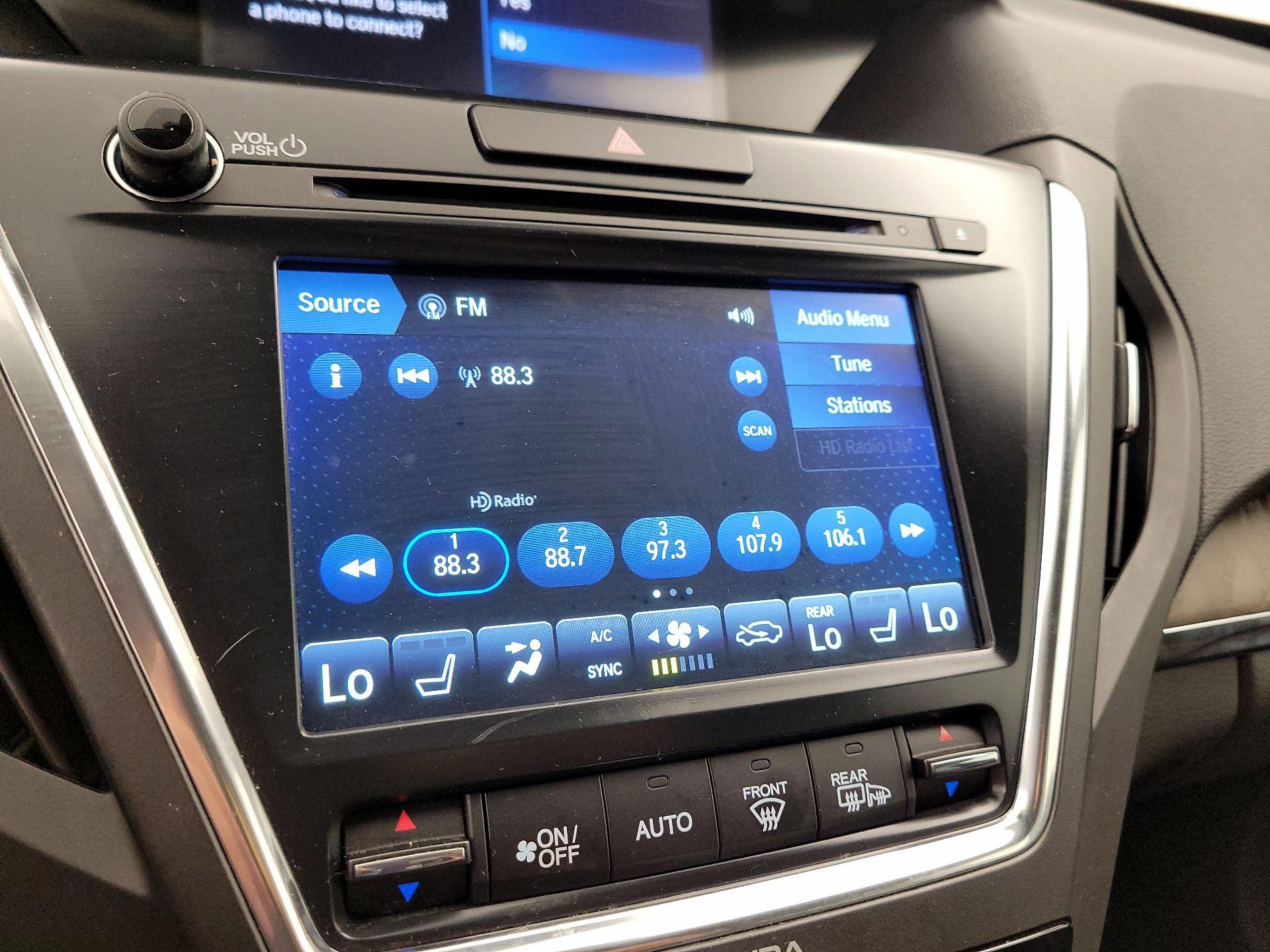 Thumbnail: 2019 Acura MDX - 16