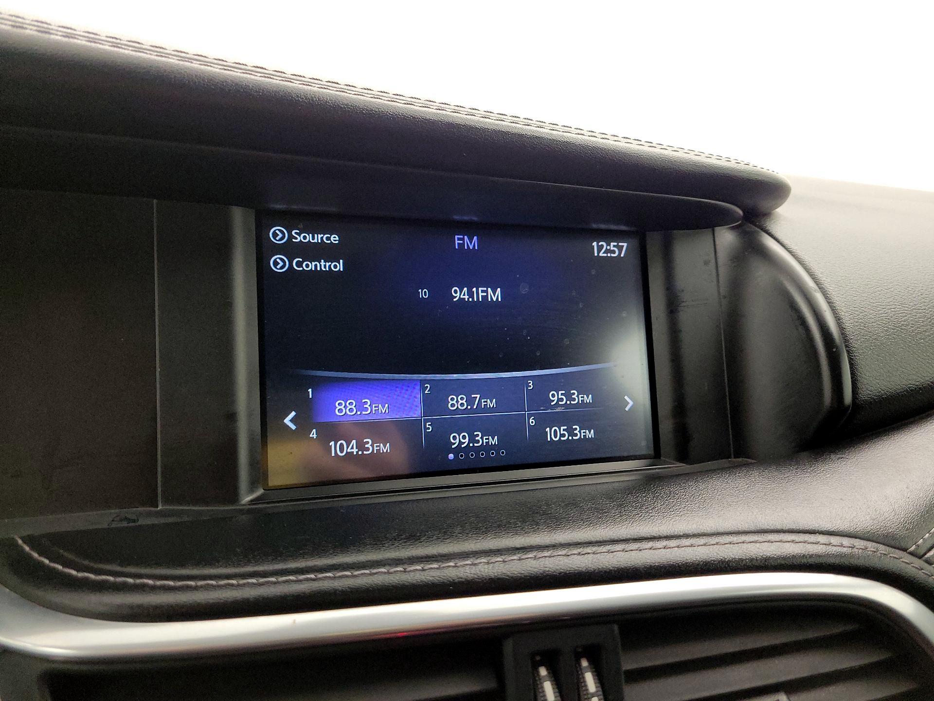Thumbnail: 2019 INFINITI QX30 - 15