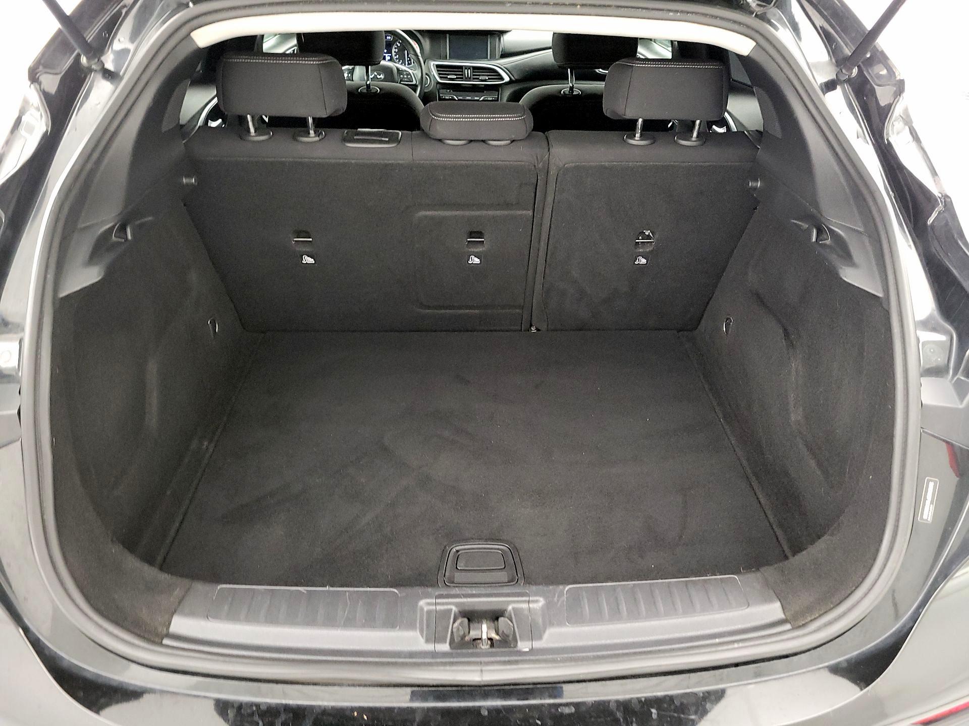 Thumbnail: 2019 INFINITI QX30 - 20