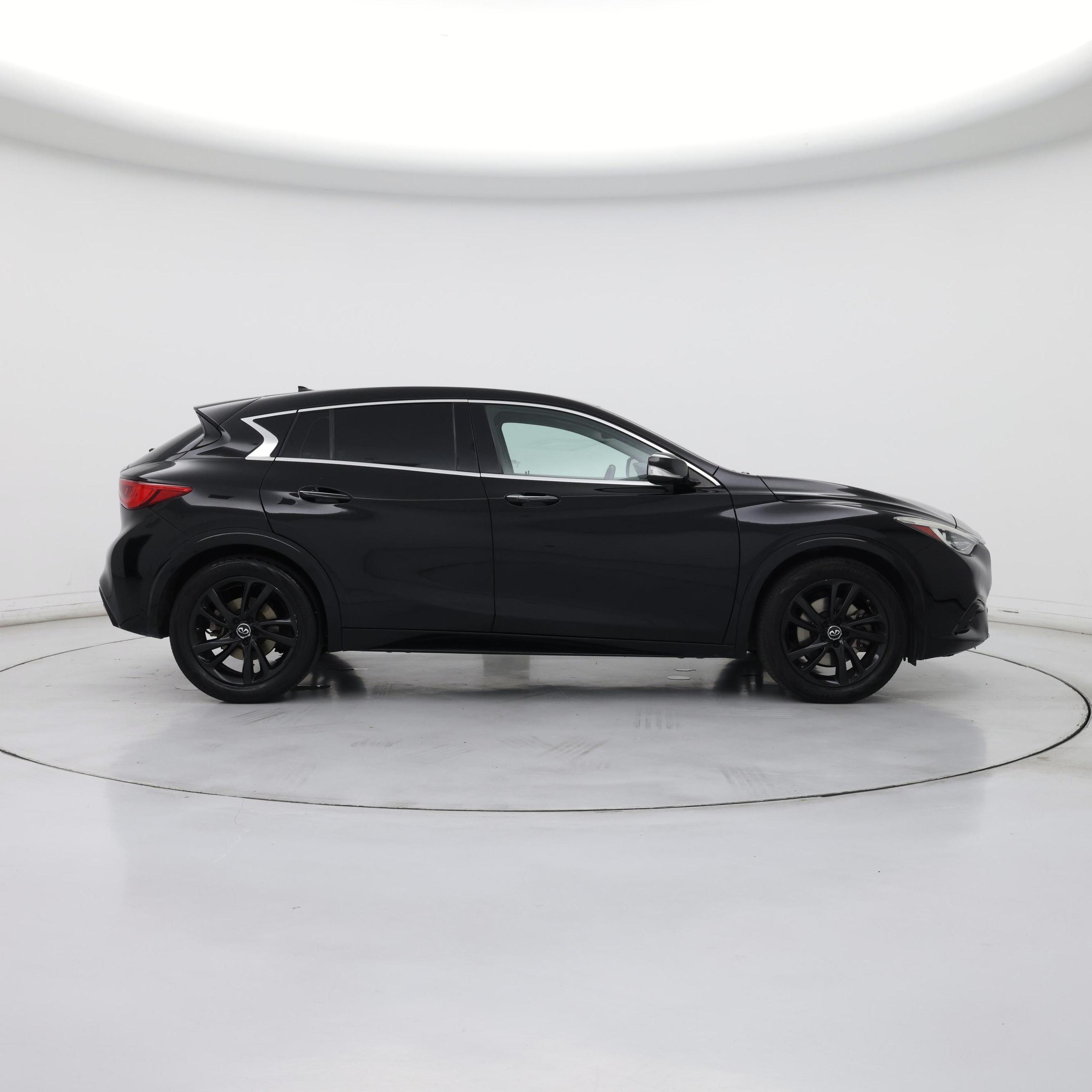 Thumbnail: 2019 INFINITI QX30 - 7