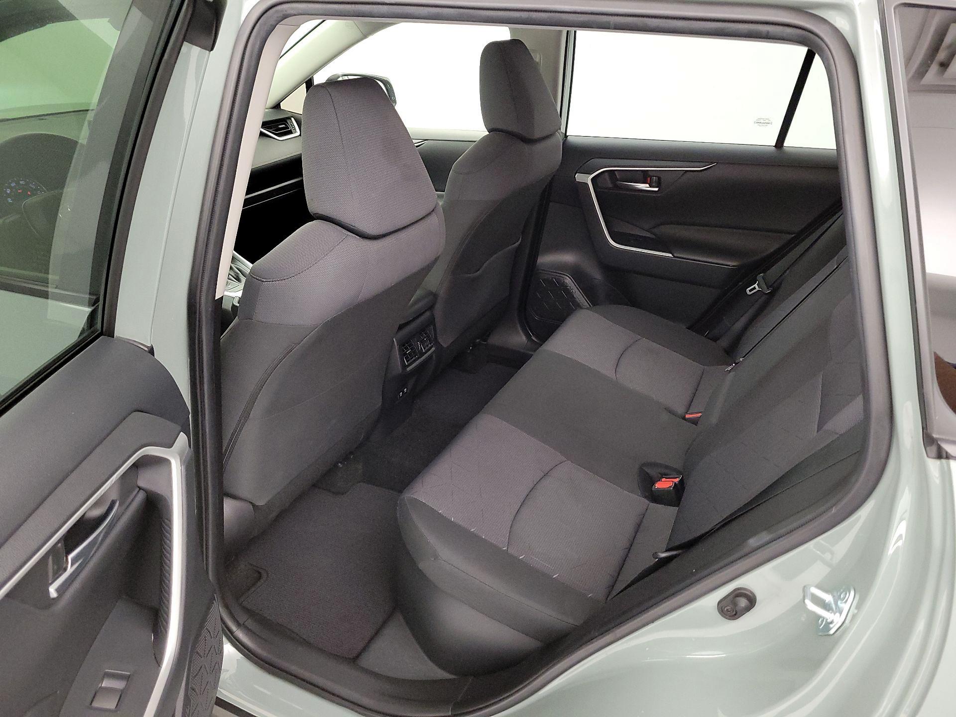 Thumbnail: 2021 Toyota RAV4 - 19