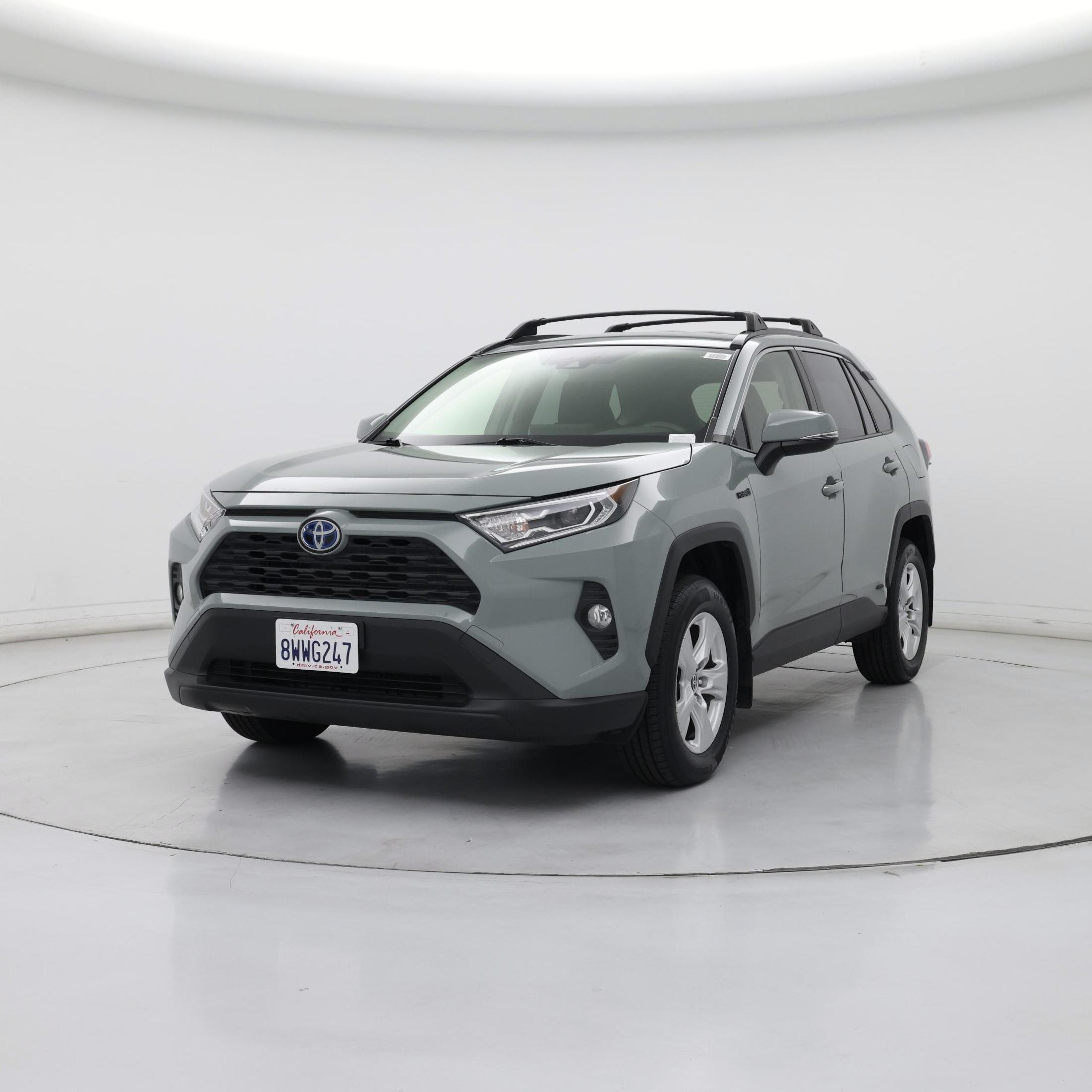 Thumbnail: 2021 Toyota RAV4 - 4