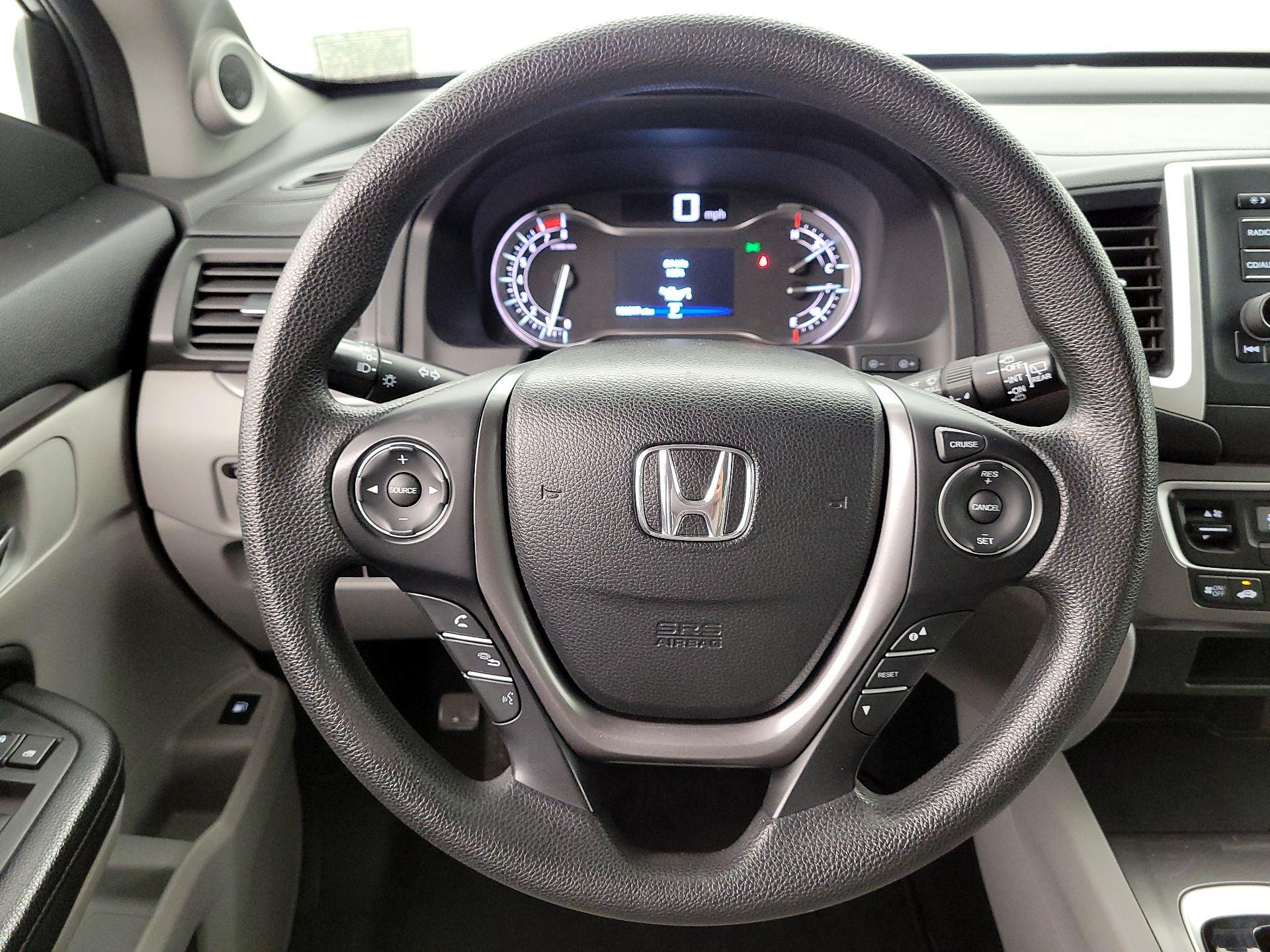Thumbnail: 2016 Honda Pilot - 10