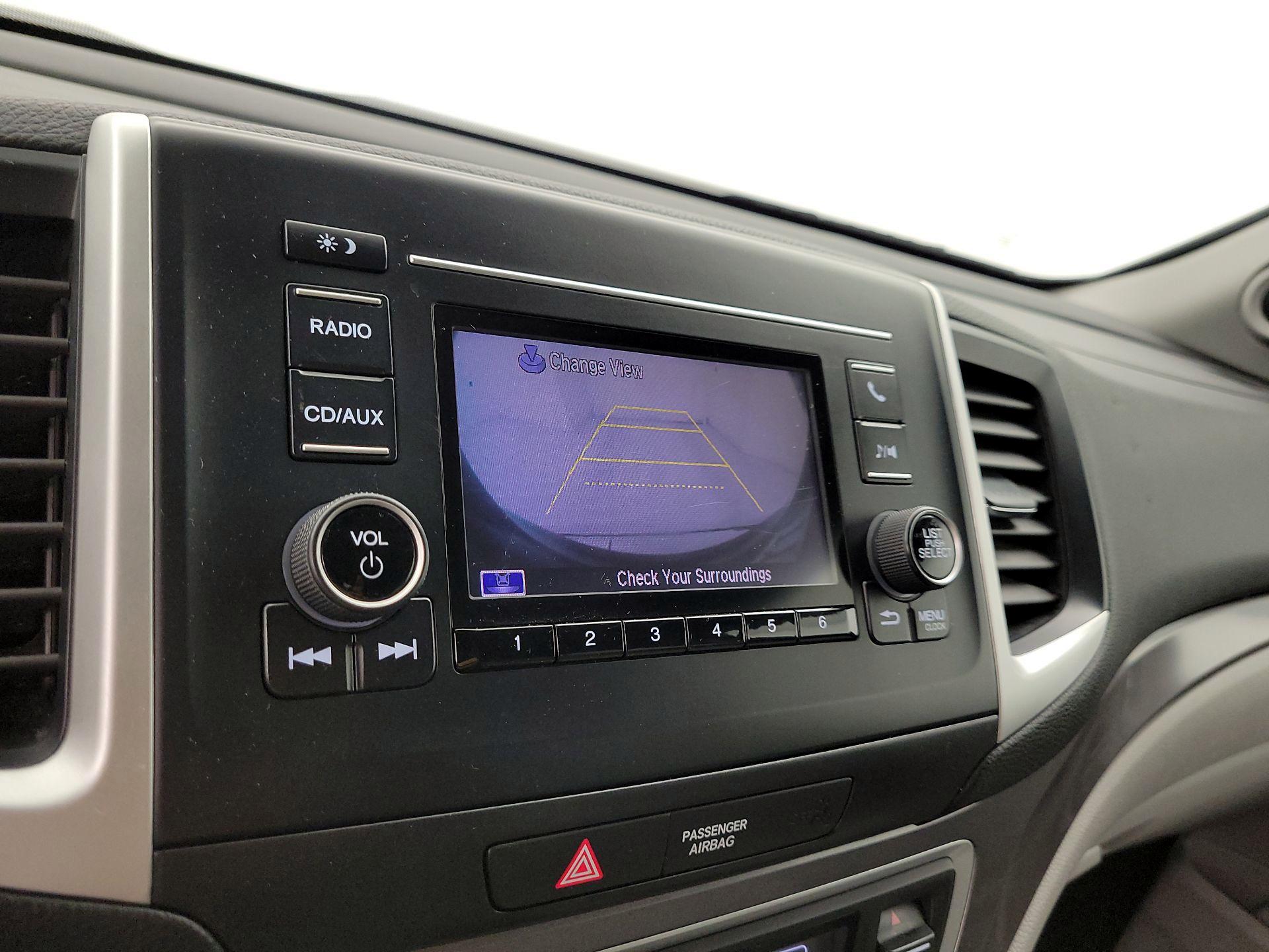 Thumbnail: 2016 Honda Pilot - 14