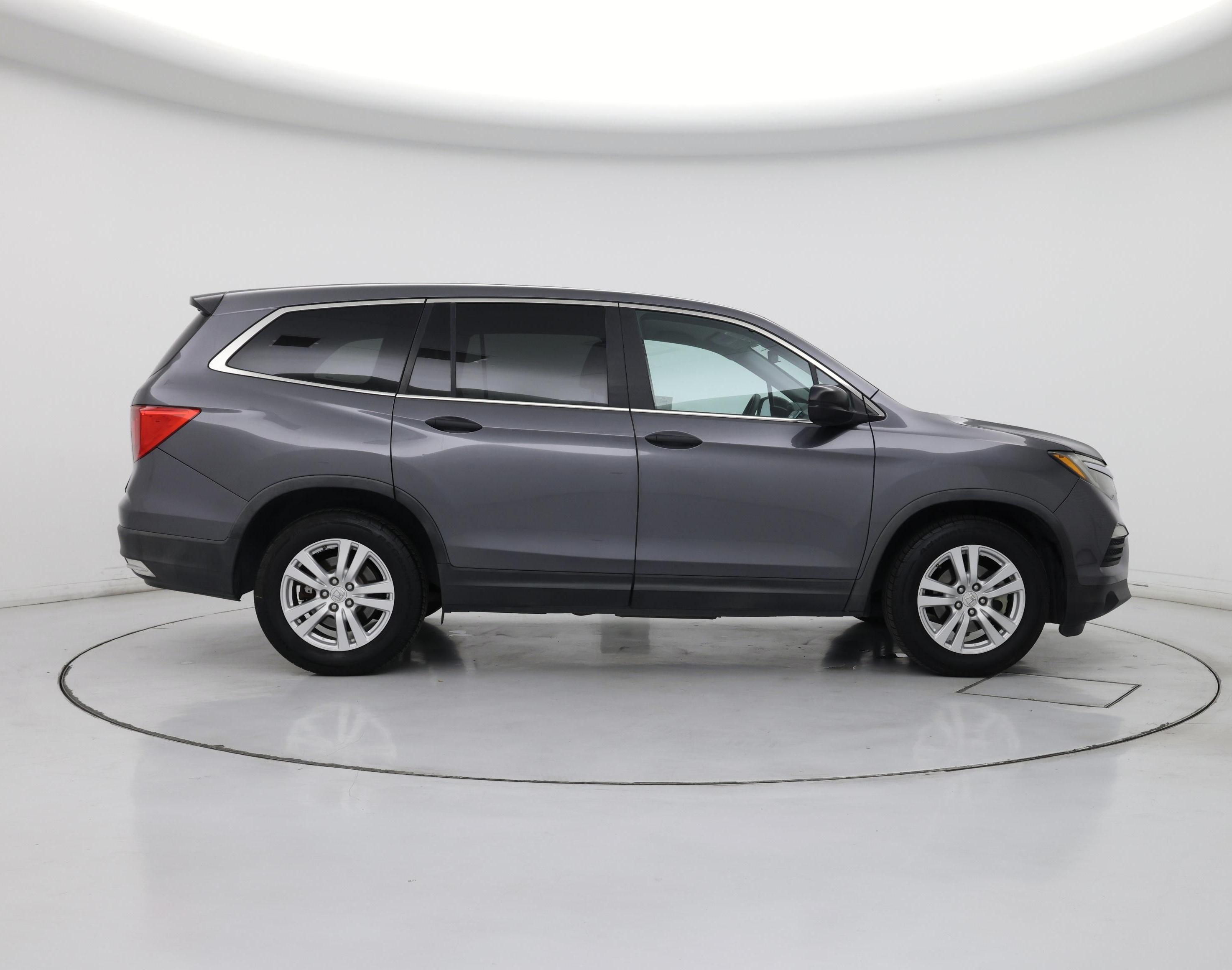 Thumbnail: 2016 Honda Pilot - 7