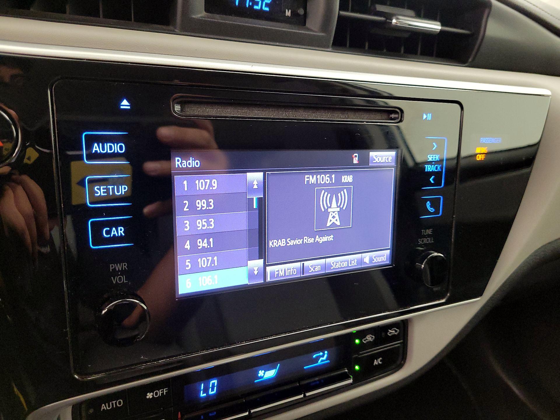 Thumbnail: 2019 Toyota Corolla - 15
