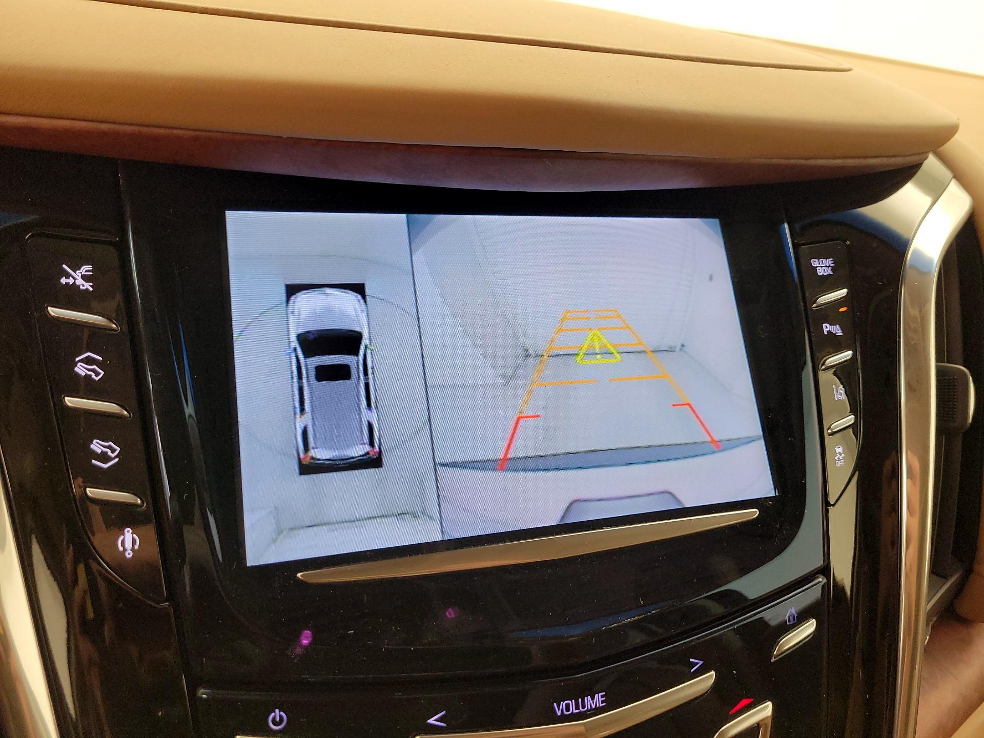 Thumbnail: 2015 Cadillac Escalade - 15