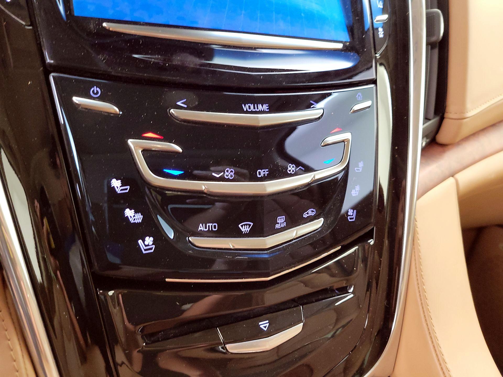 Thumbnail: 2015 Cadillac Escalade - 17