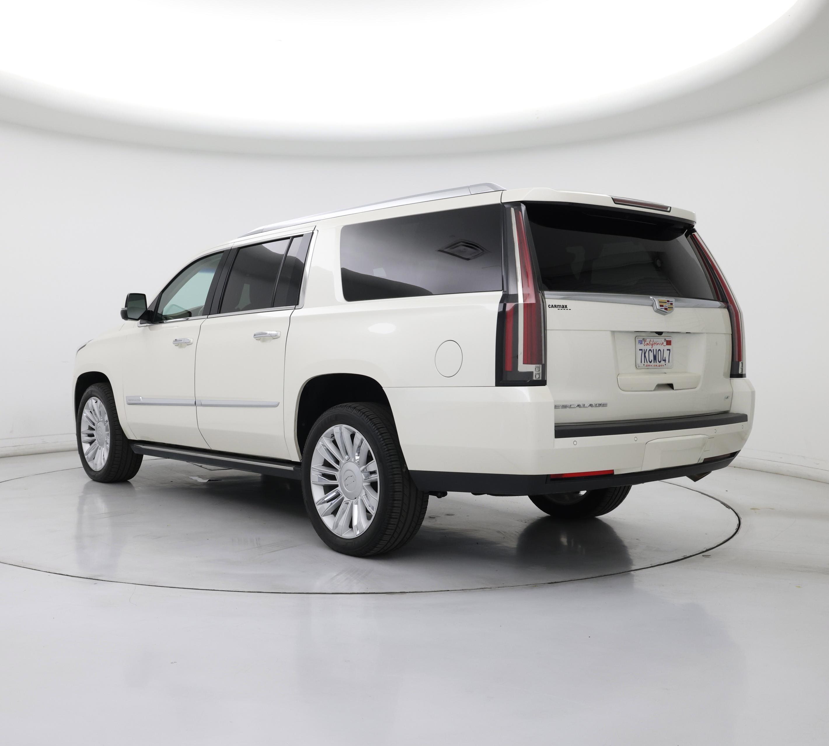 Thumbnail: 2015 Cadillac Escalade - 2