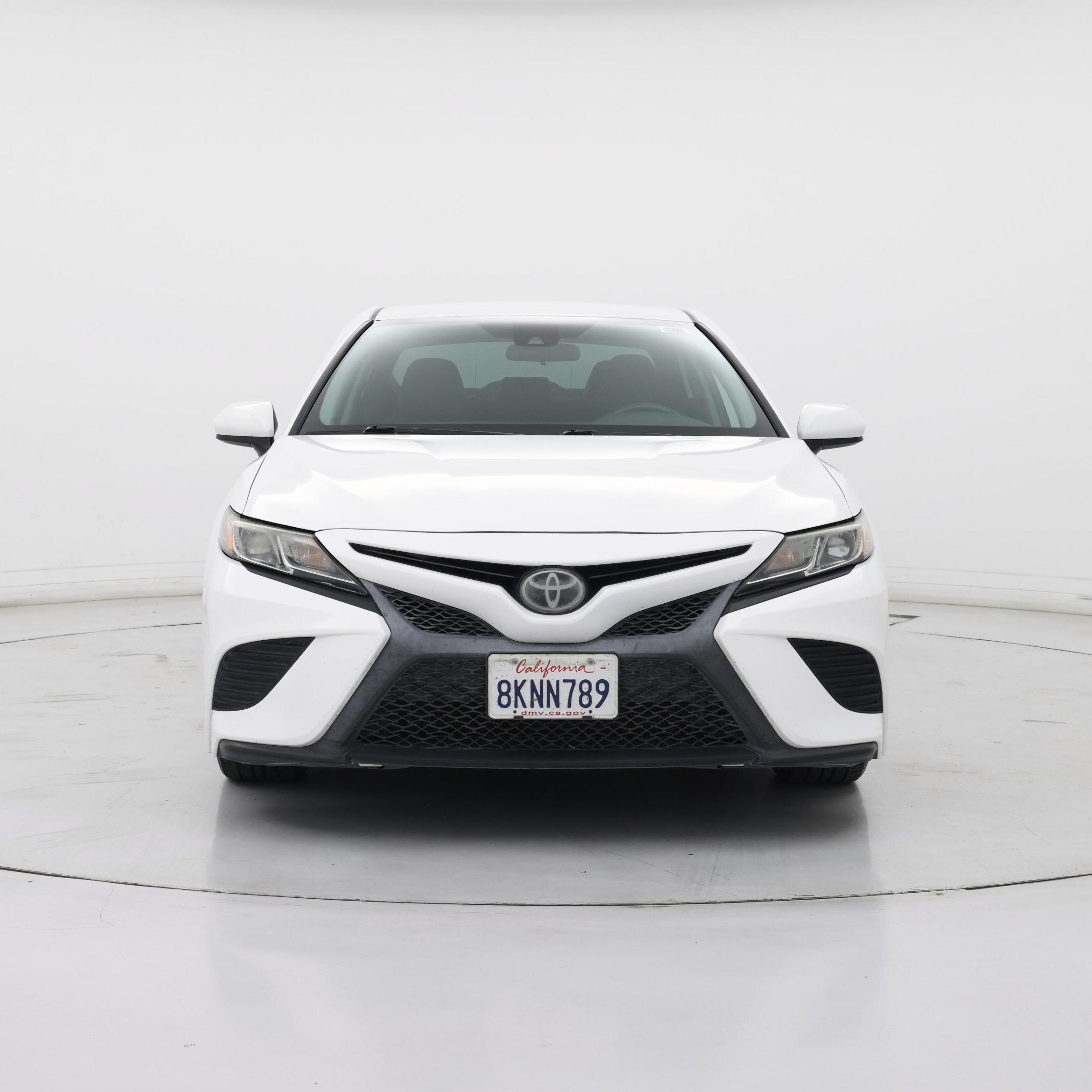 Thumbnail: 2019 Toyota Camry - 5
