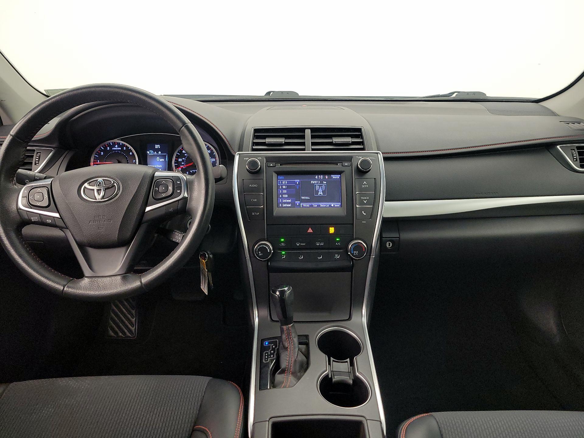 Thumbnail: 2017 Toyota Camry - 9