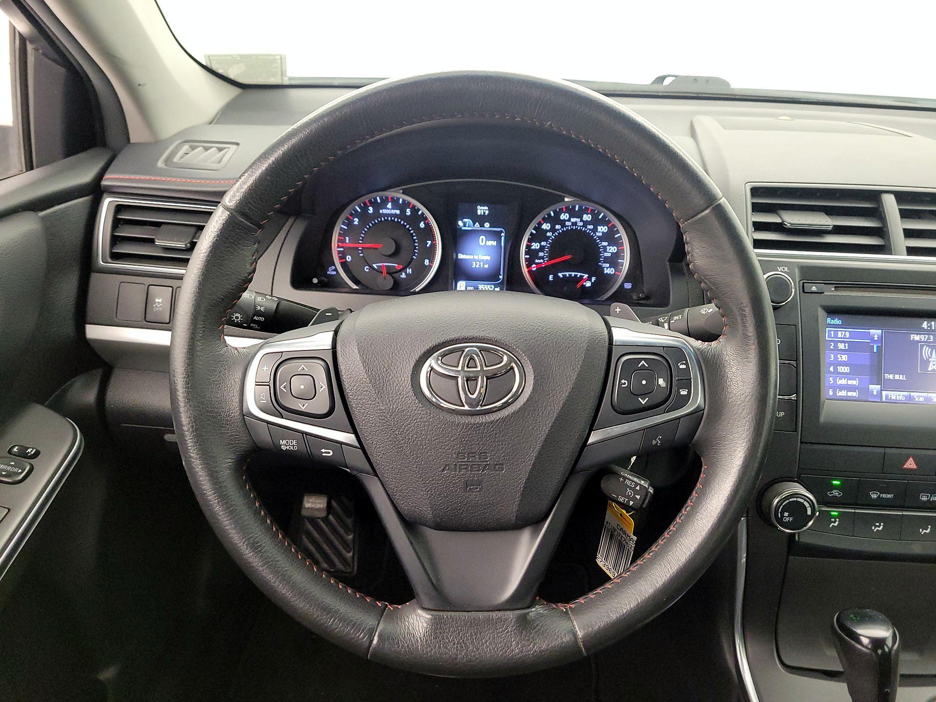 Thumbnail: 2017 Toyota Camry - 10