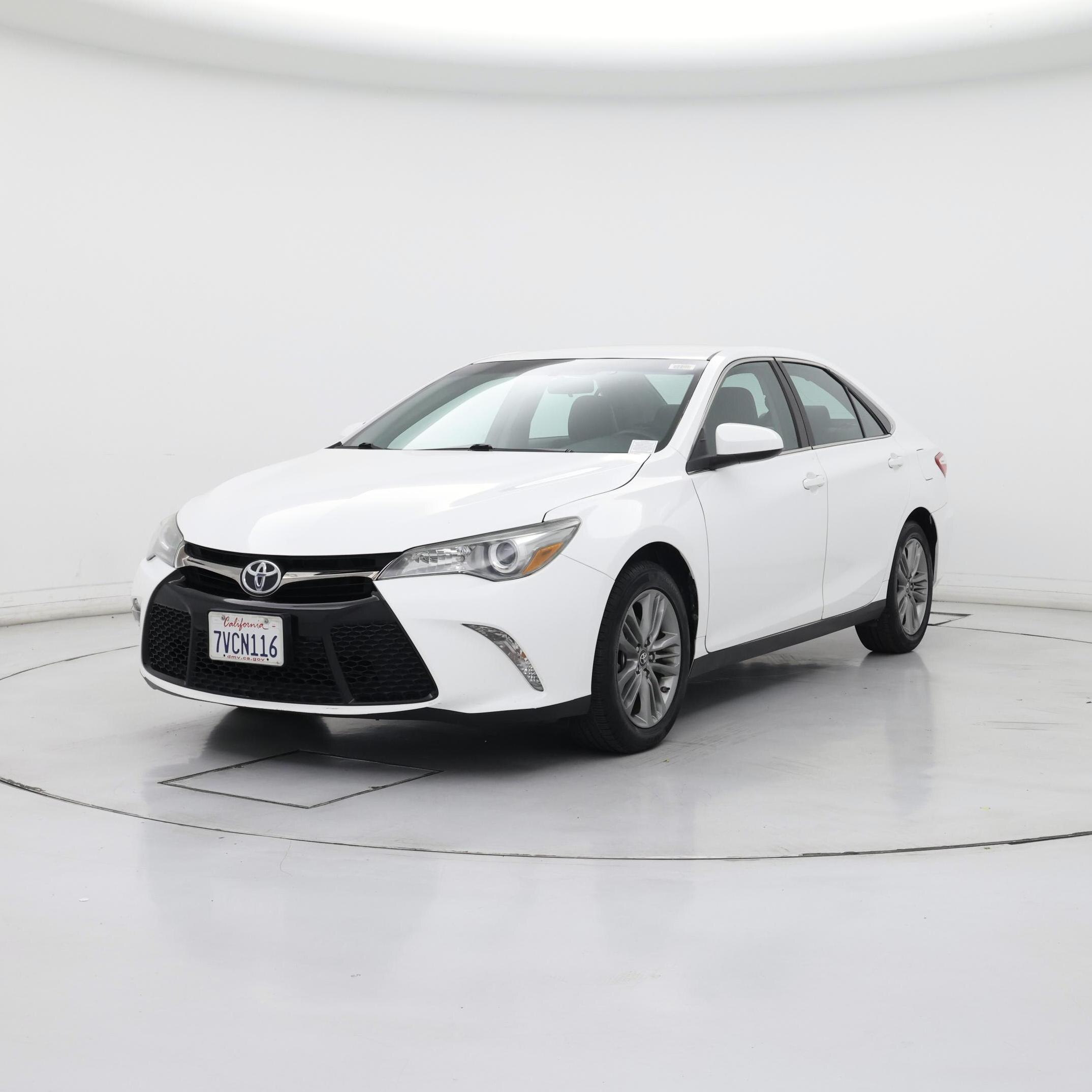 Thumbnail: 2017 Toyota Camry - 4