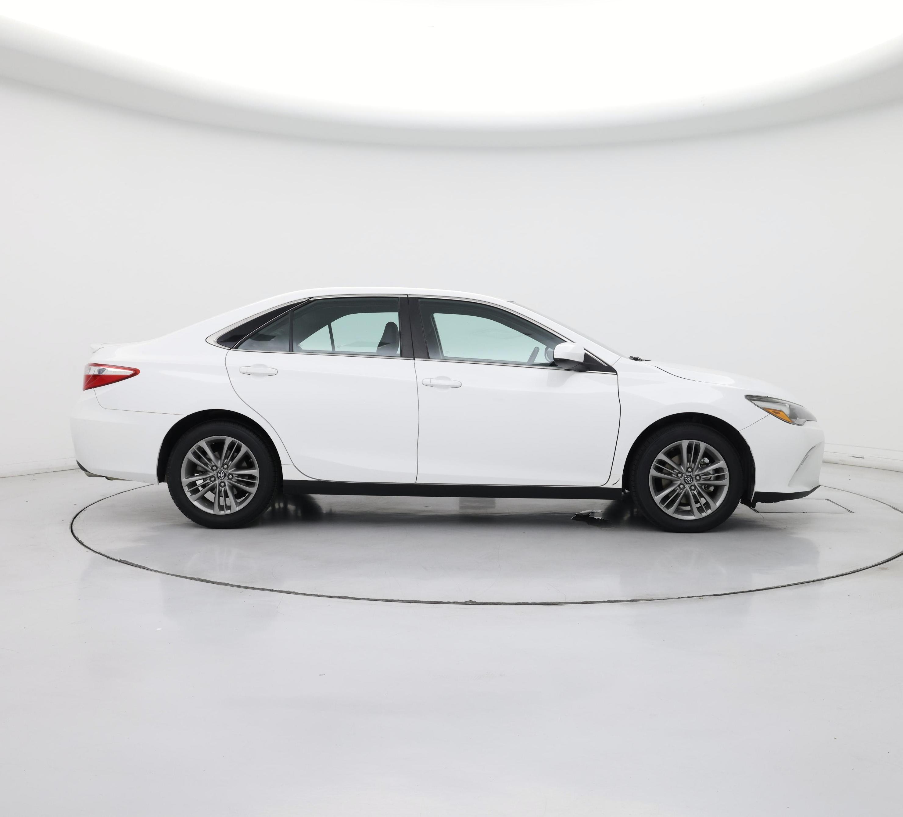 Thumbnail: 2017 Toyota Camry - 7