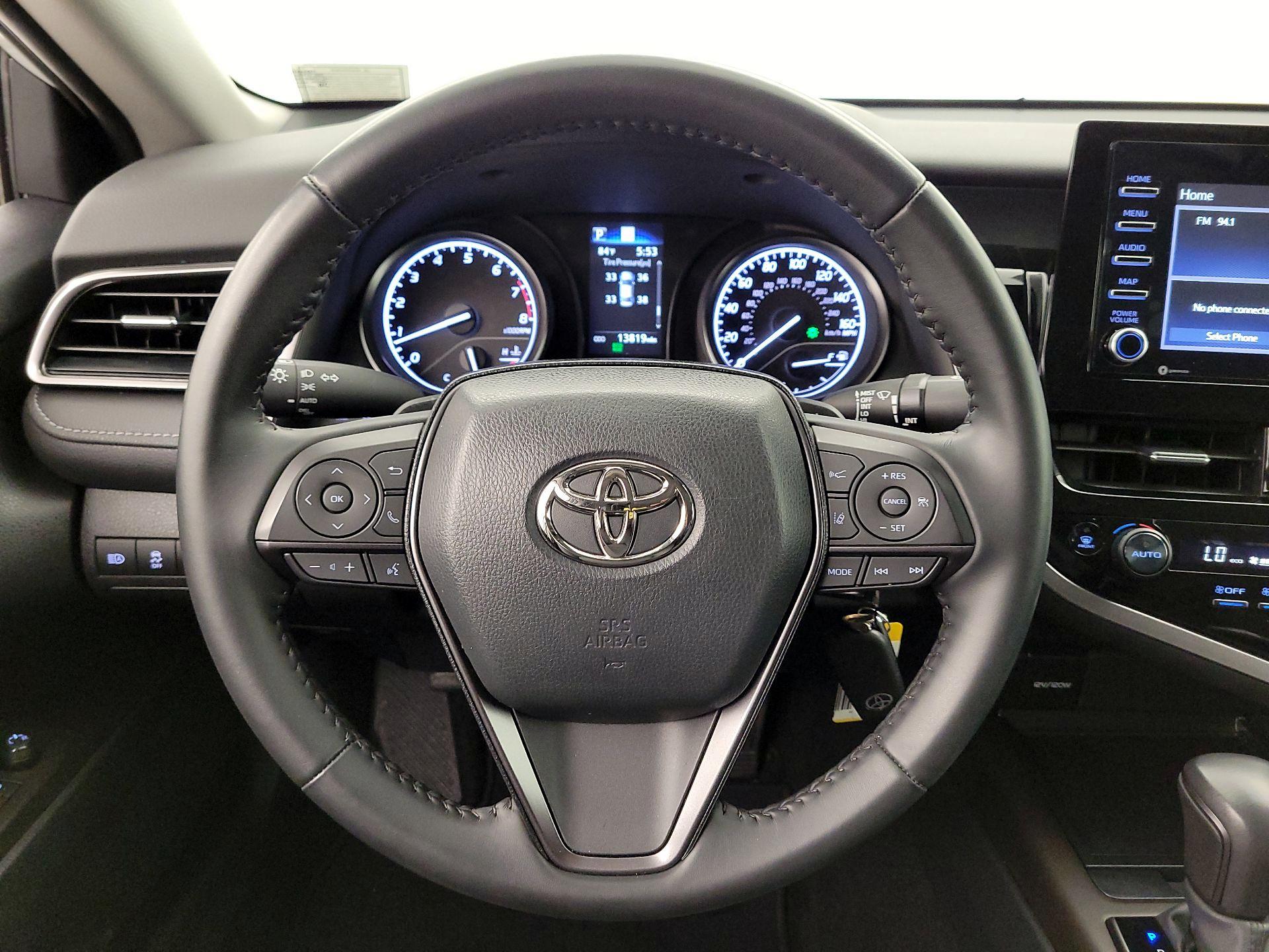 Thumbnail: 2023 Toyota Camry - 10