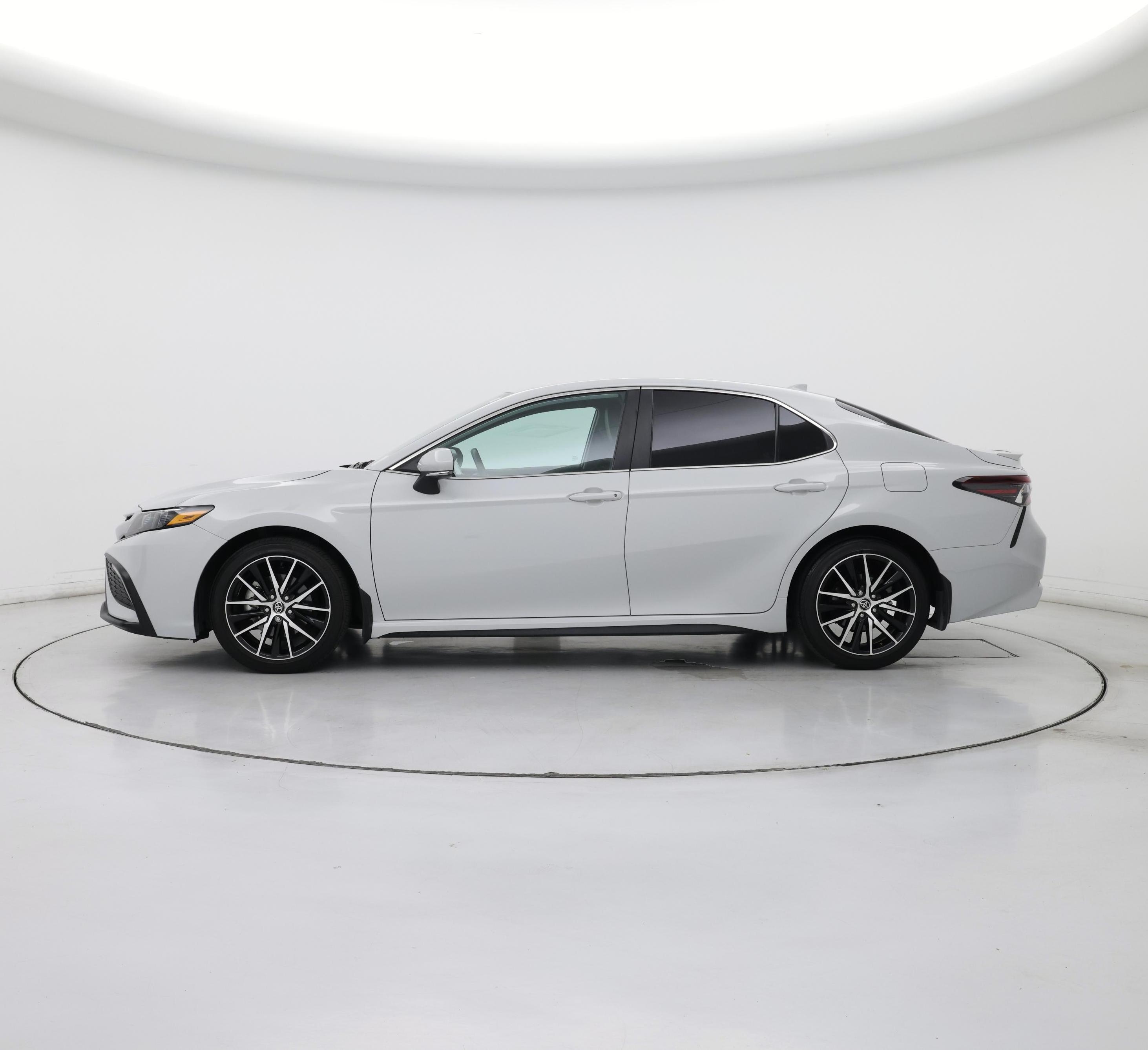 Thumbnail: 2023 Toyota Camry - 3