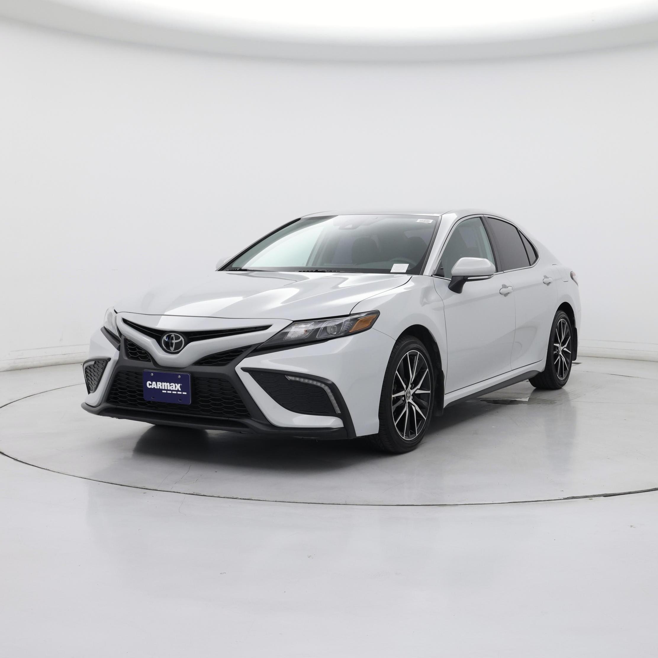 Thumbnail: 2023 Toyota Camry - 4