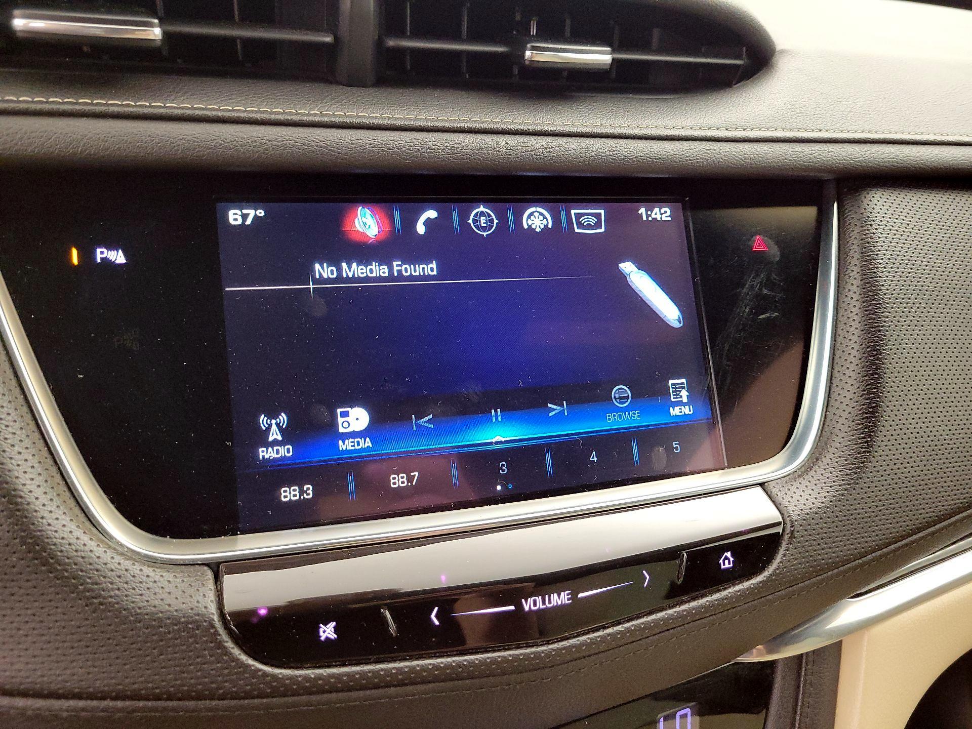 Thumbnail: 2017 Cadillac XT5 - 15