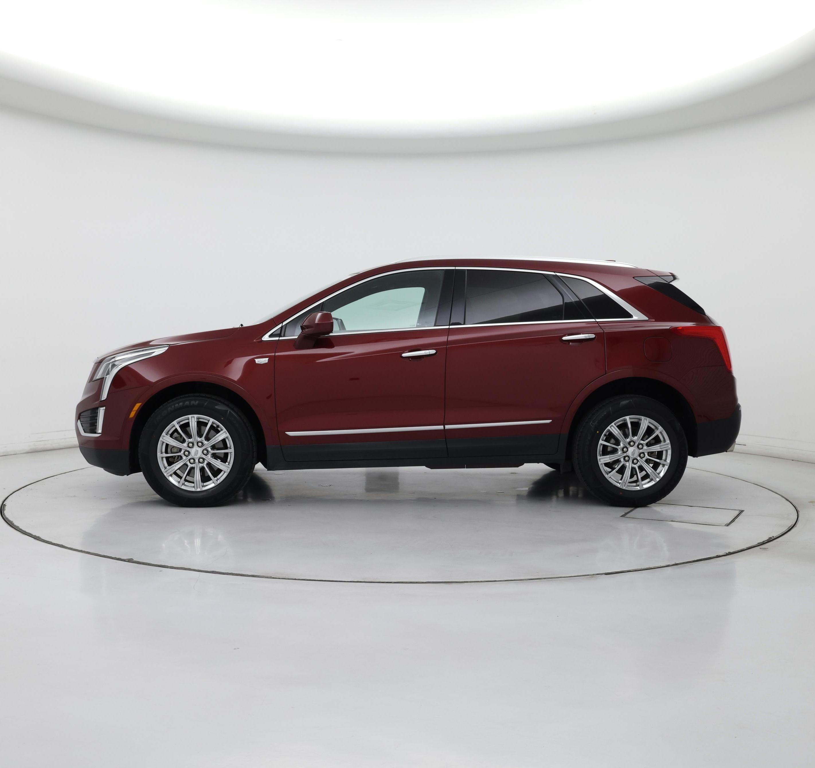 Thumbnail: 2017 Cadillac XT5 - 3